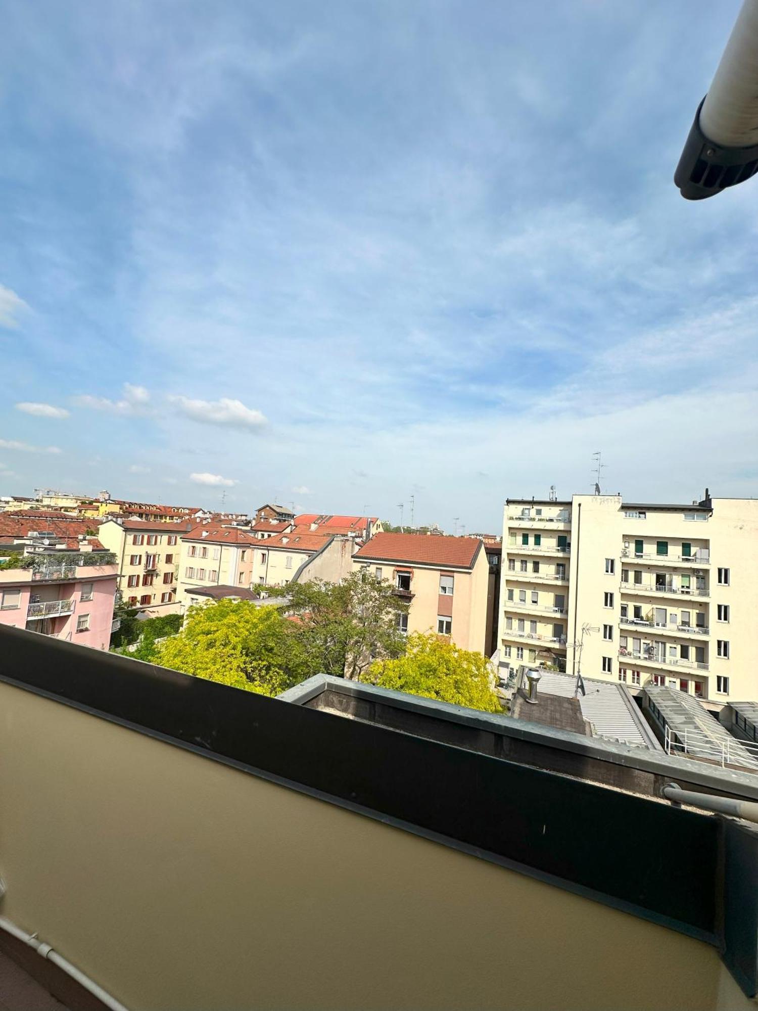 Apartment Con 2 Da Letto Navigli + Parcheggio Per 2 Auto *