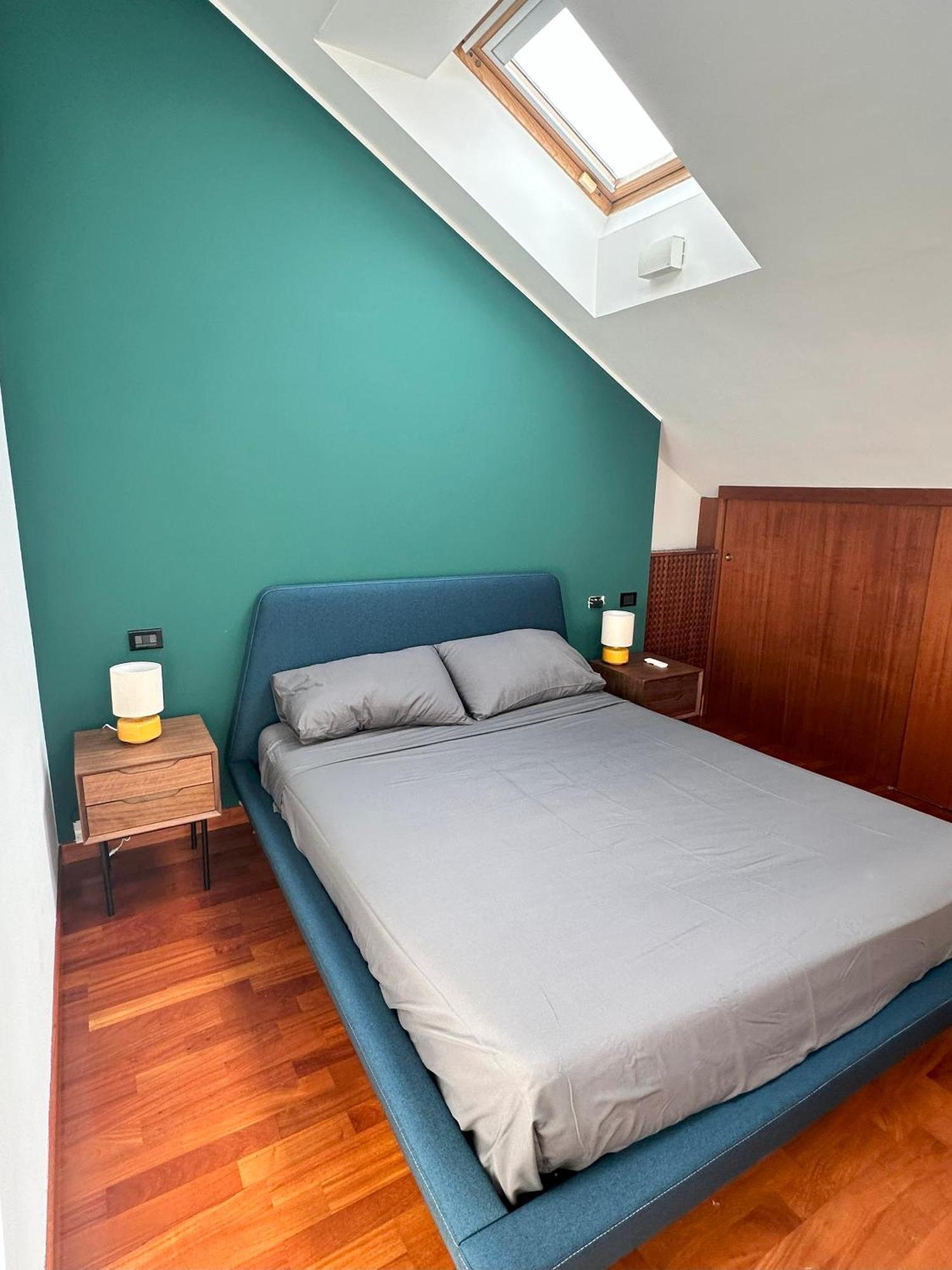 Con 2 Da Letto Navigli + Parcheggio Per 2 Auto * Milan