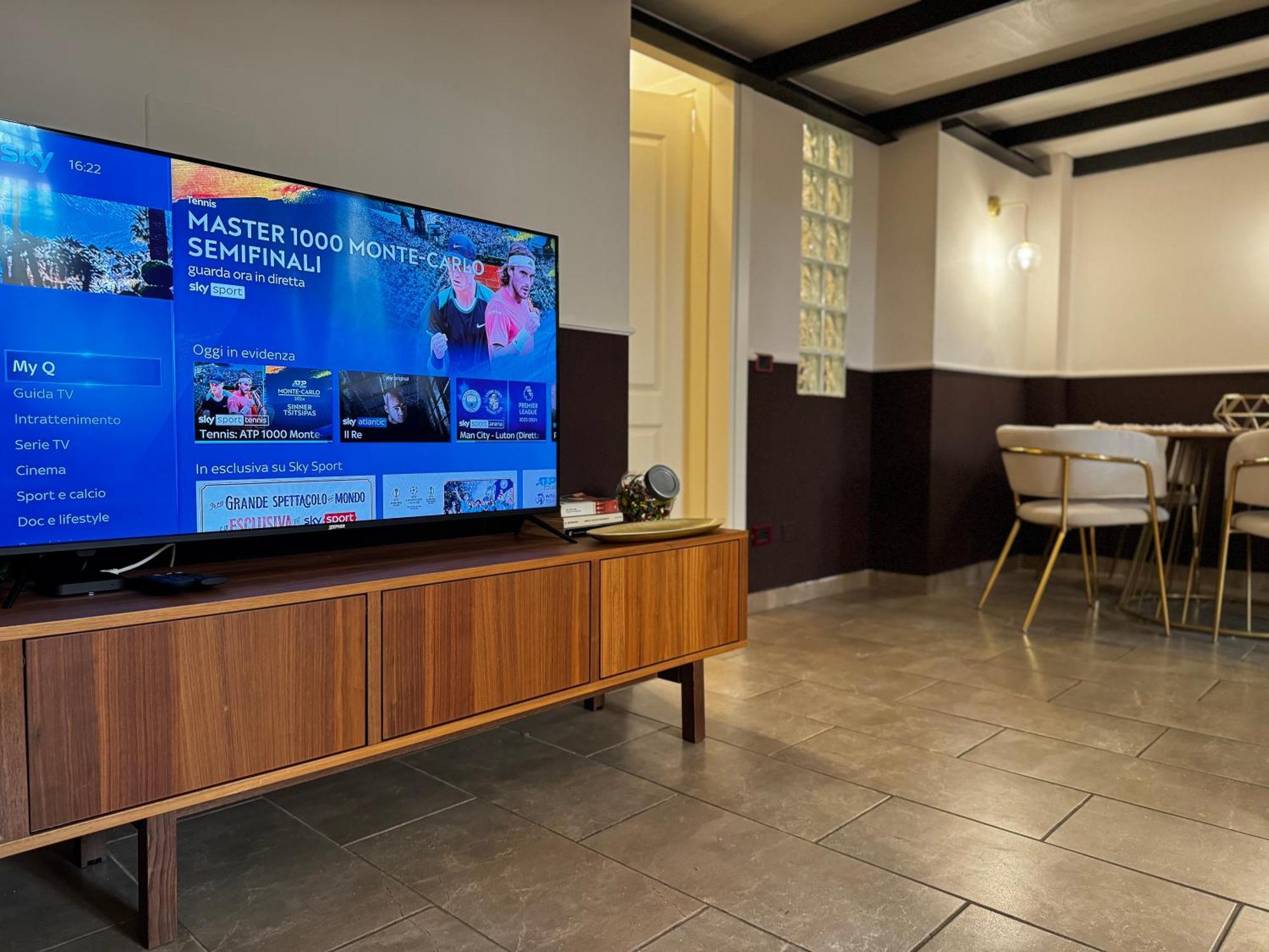 Apartment Regina In Verona - Sky Tv, Wifi E Breakfast Box Milan