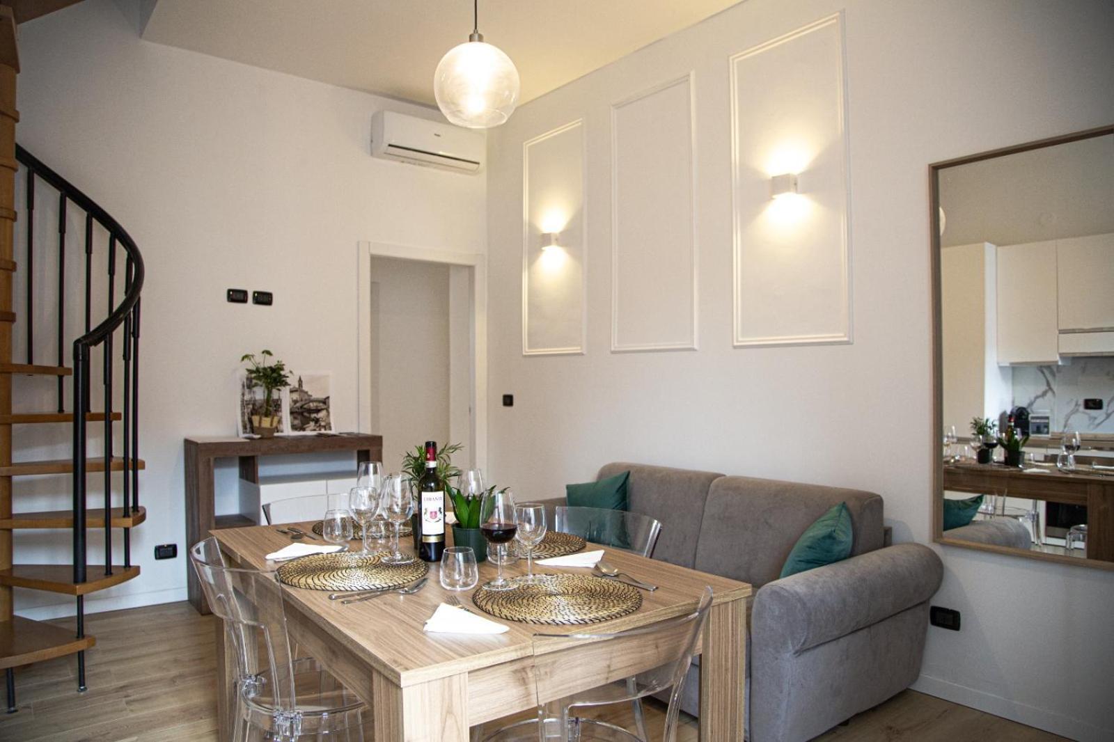 Casa Enea - Luxury House Navigli Milão