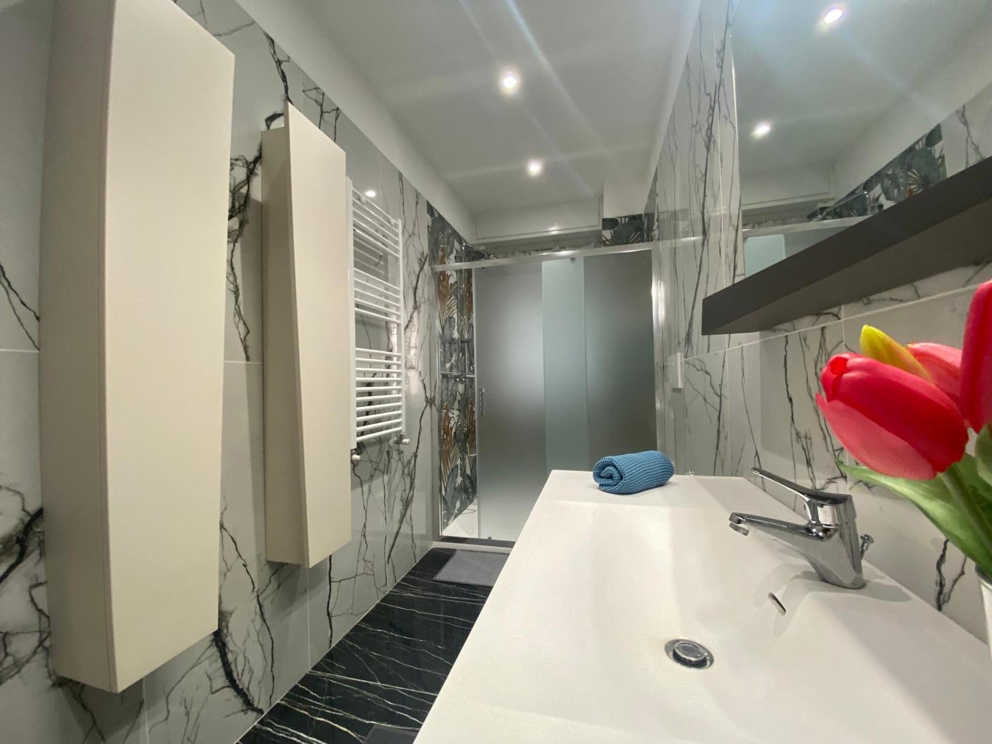 Apartment New And Elegant On The Navigli Netflix E *