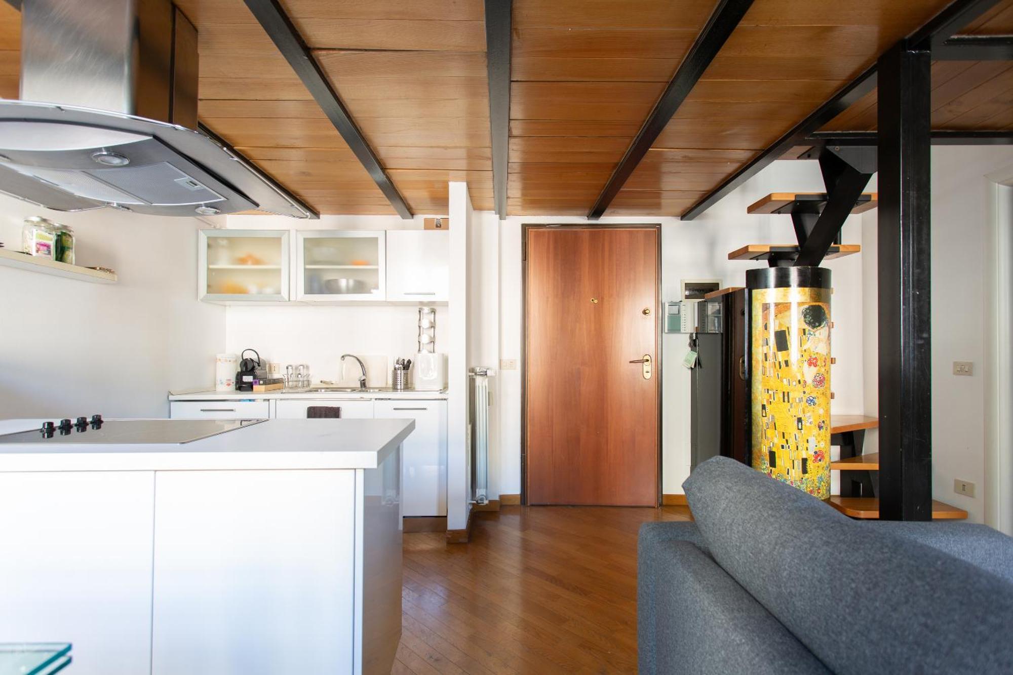 Apartment Mercato 5 Milan