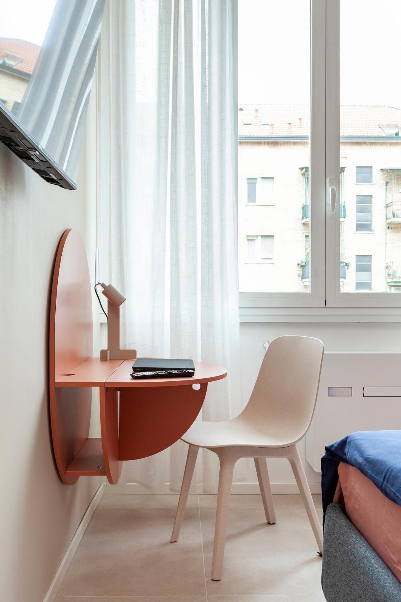 Apartment Giulio's Hideaway - Close To Station *