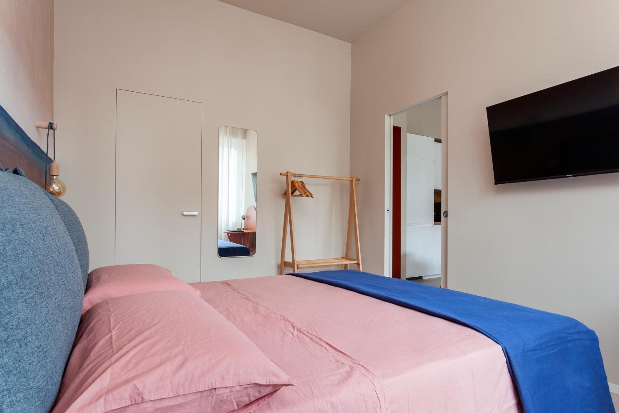 Giulio's Hideaway - Close To Station * Milan