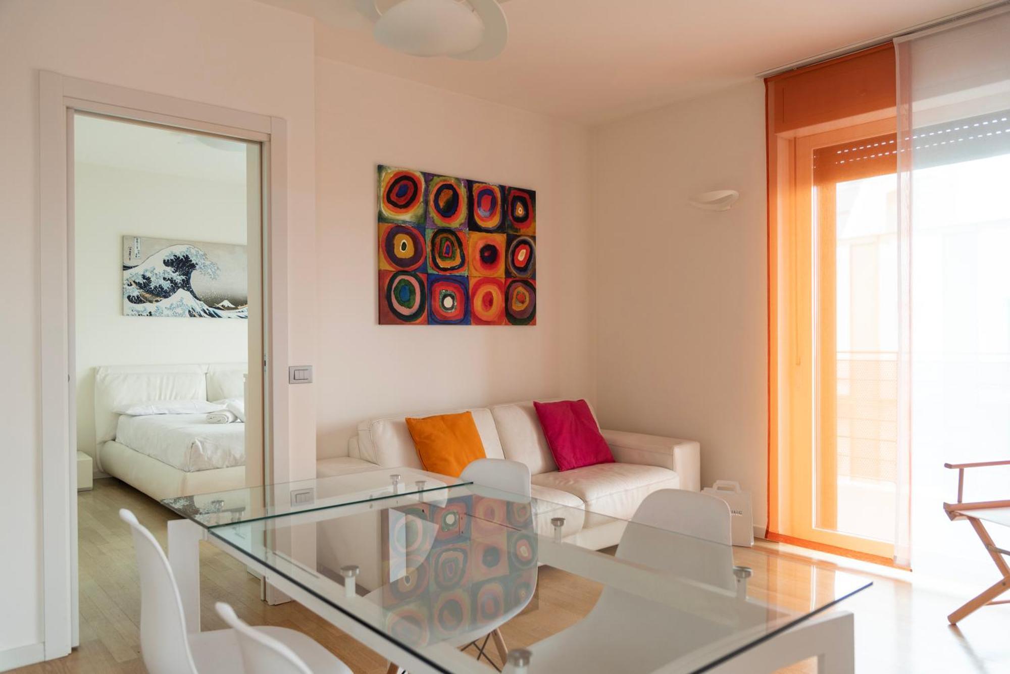 Youhosty - Savona 122 *