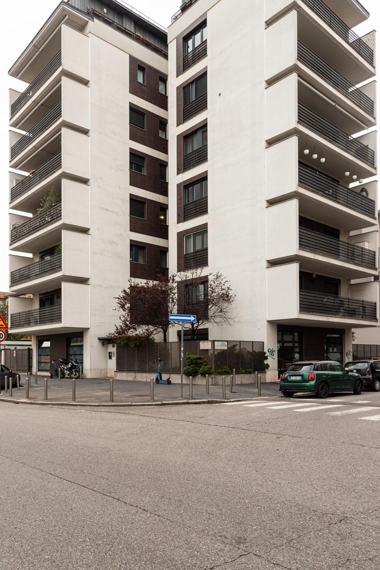 Youhosty - Savona 122 *