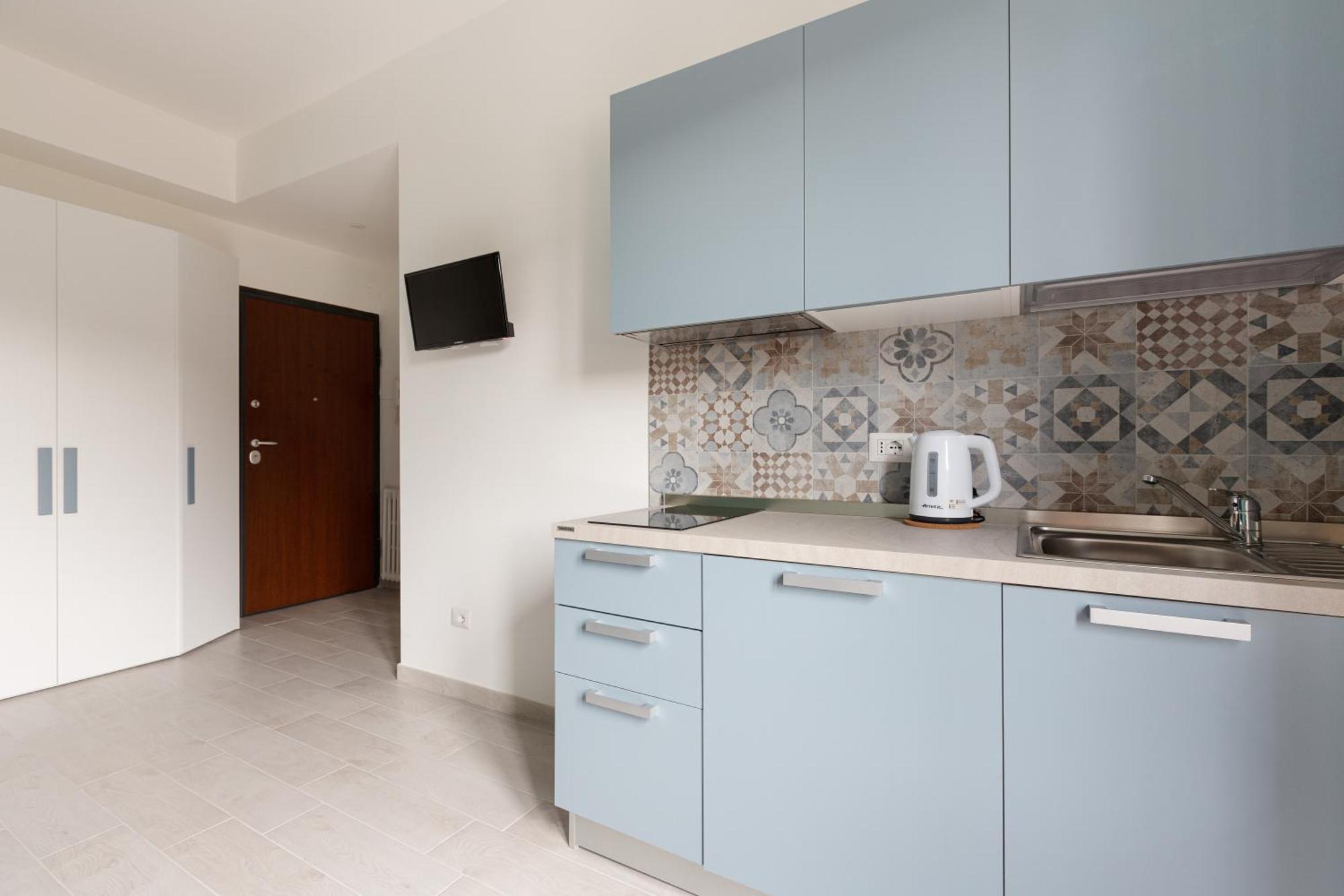 Abbiategrasso - Bocconi - Monolocale Con Cucina * Milão