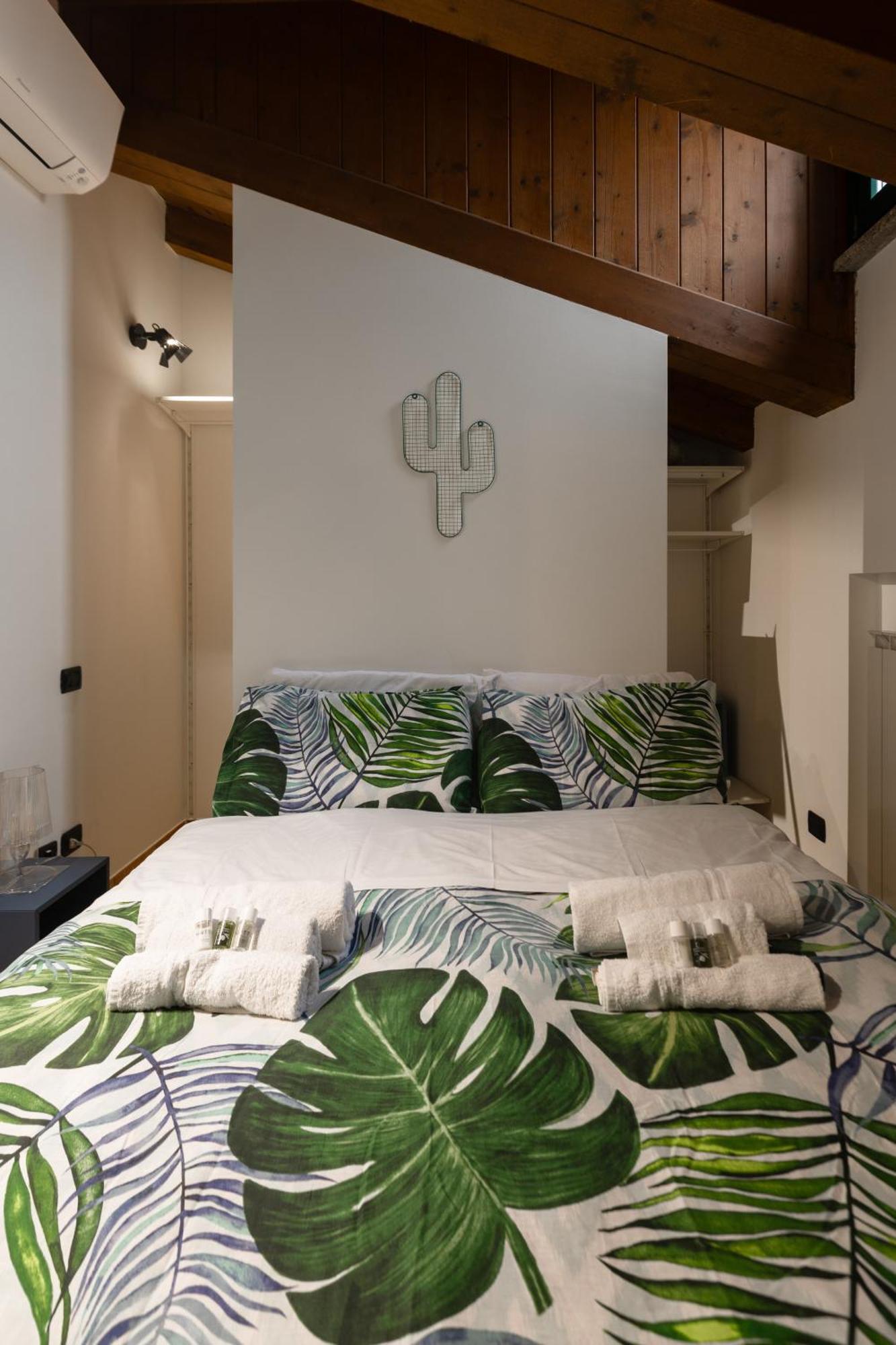 - Martesana Easy House Apartment