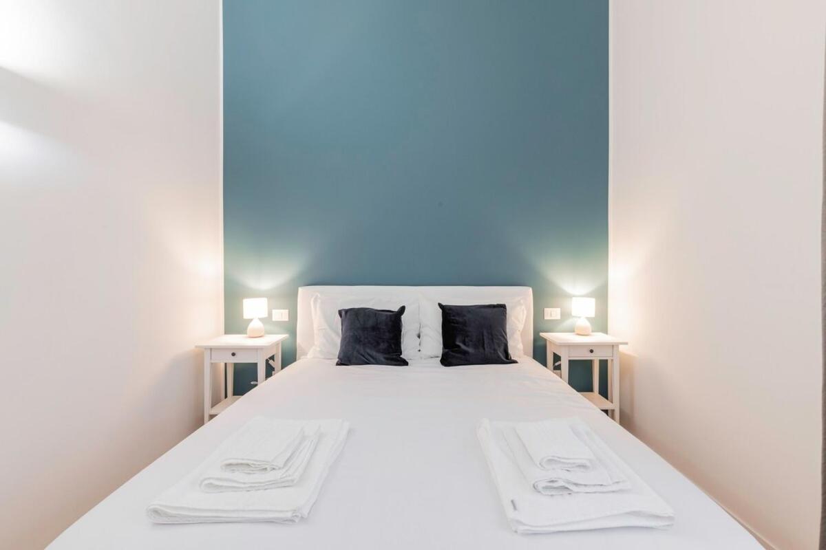 Homeby, Casa Isella Milan