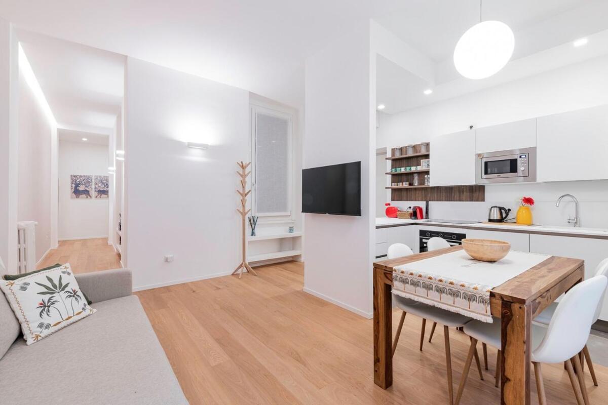 Homeby, Casa Isella * Milan