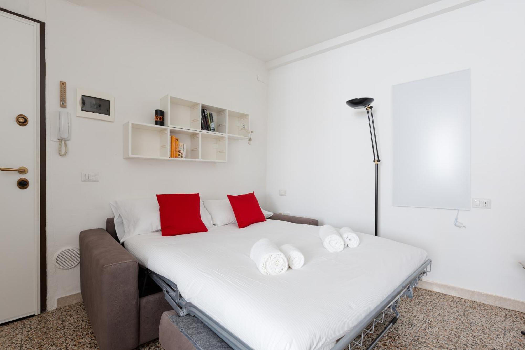 Sant'ambrogio - Modern Studio! Apartment