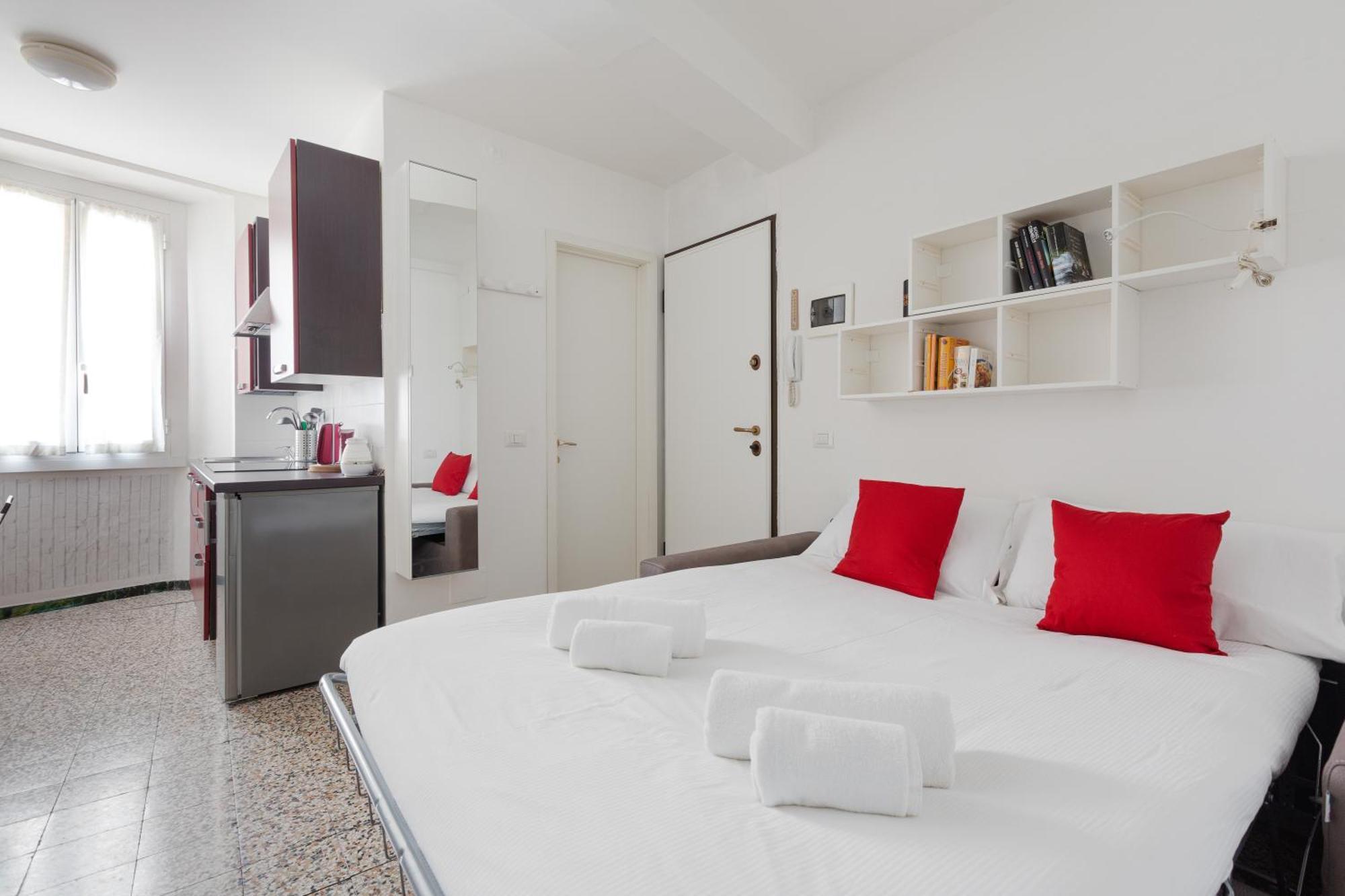 Sant'ambrogio - Modern Studio! Apartment *