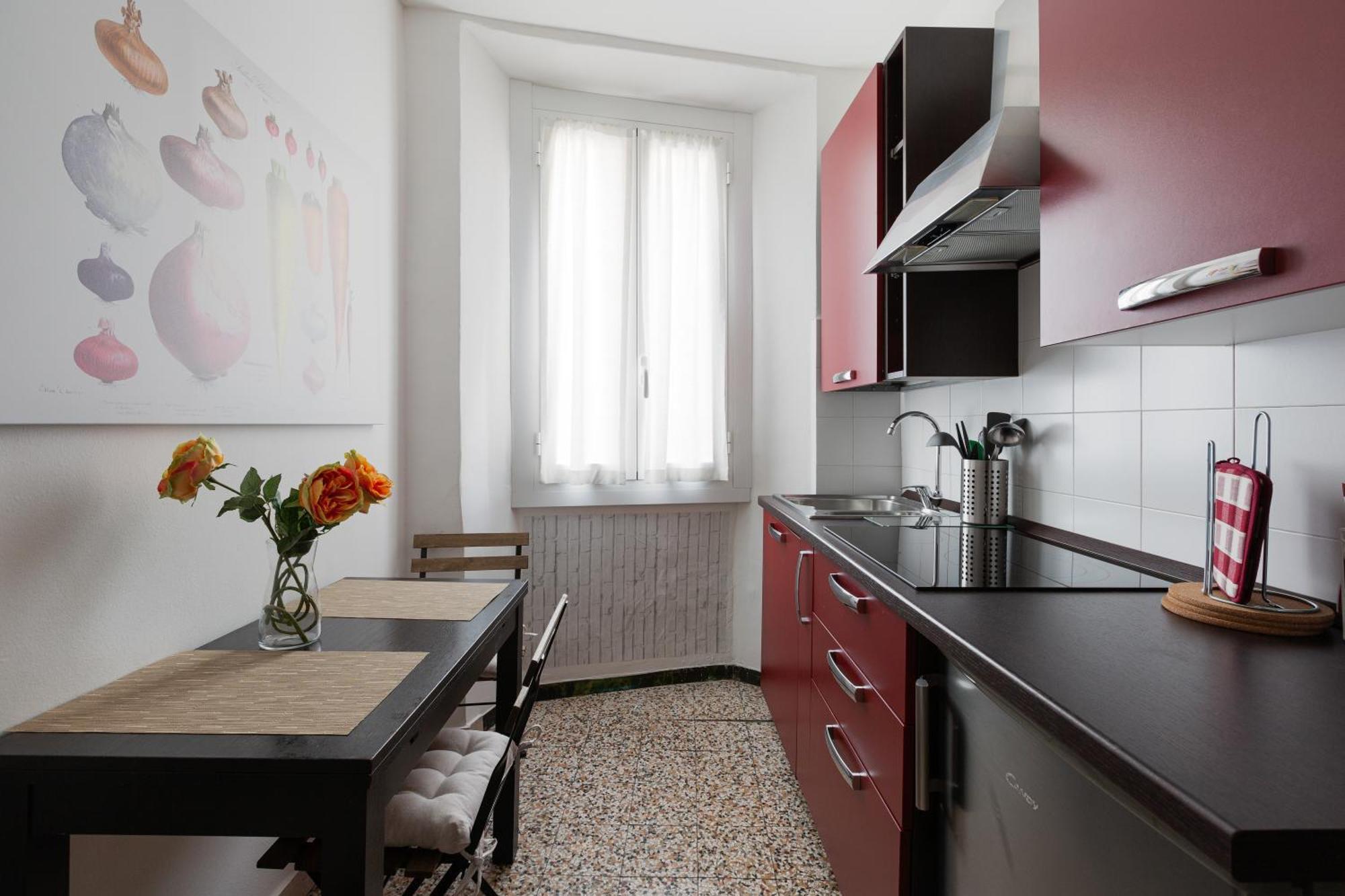 Apartment Sant'ambrogio - Modern Studio!