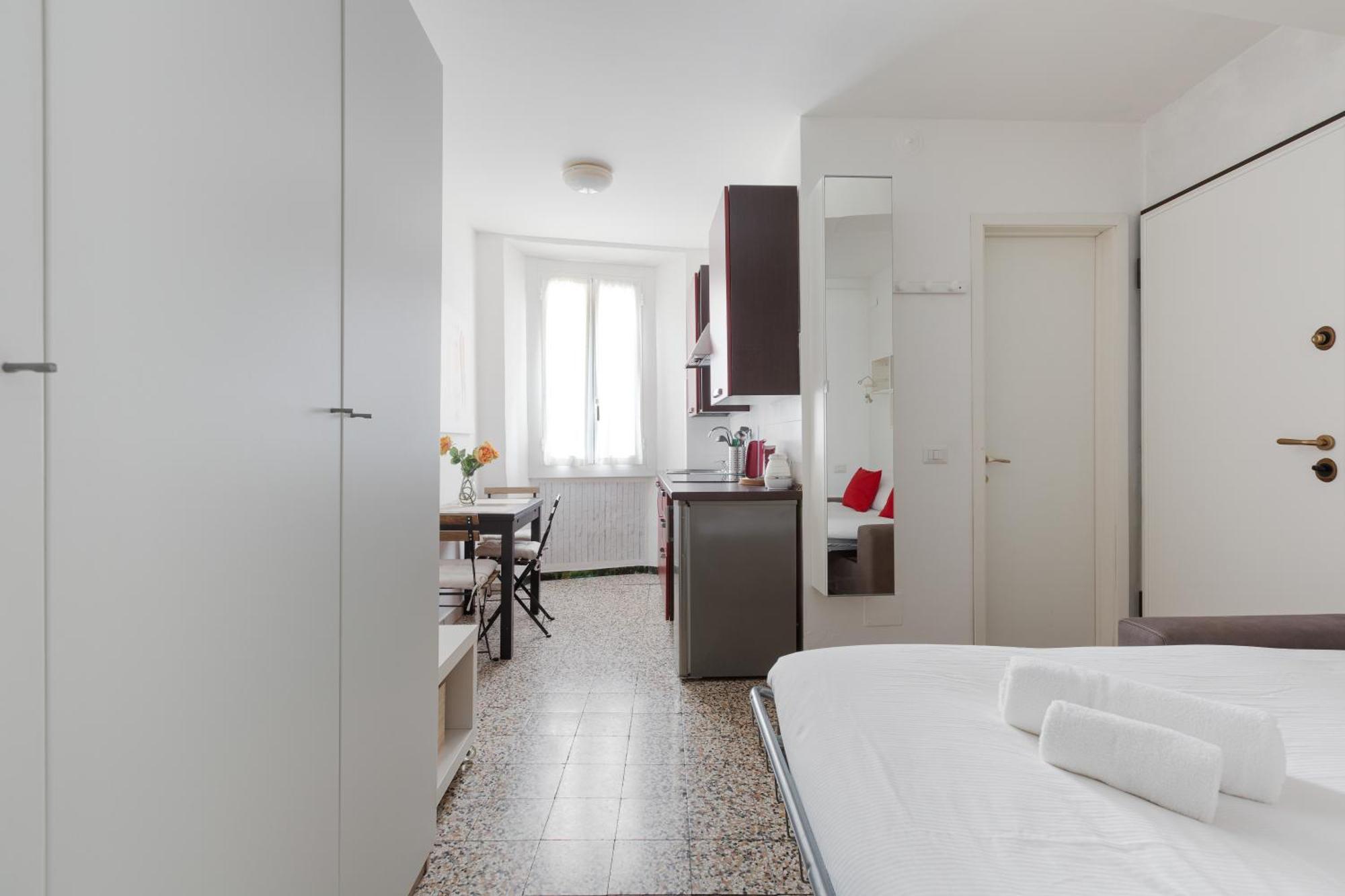 Sant'ambrogio - Modern Studio! *