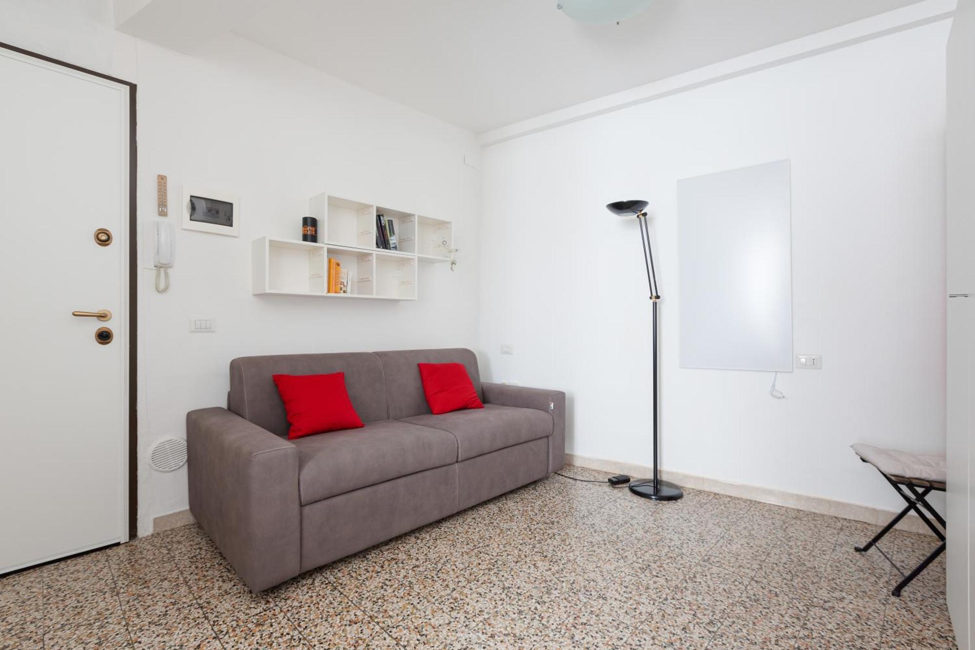 Sant'ambrogio - Modern Studio! * Milan