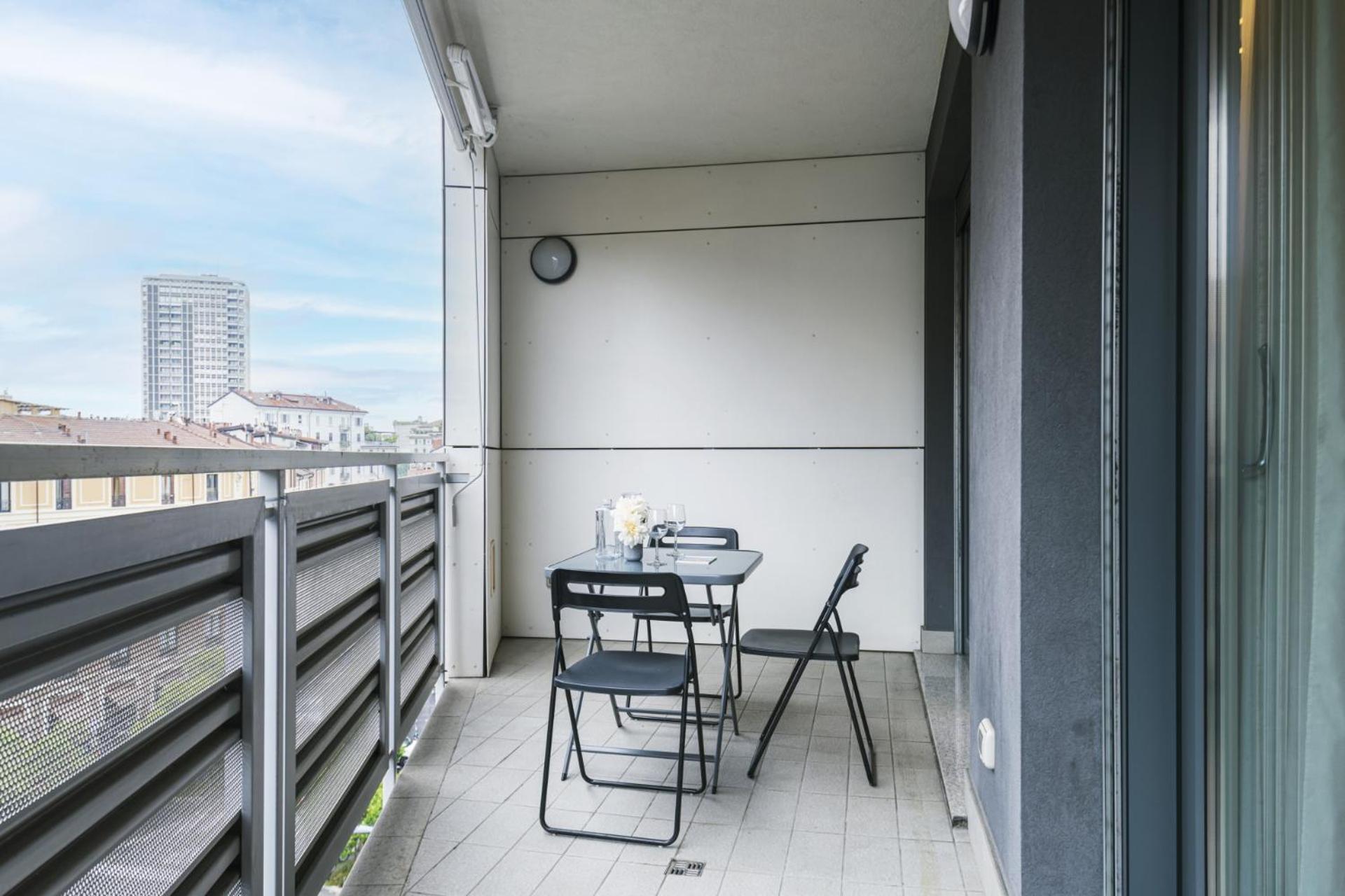 Apartment Easylife-appartamento Con Terrazzo In Porta Romana Milan