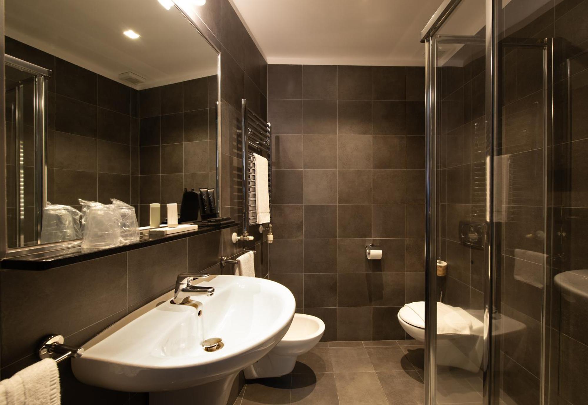 Hotel Five 3*