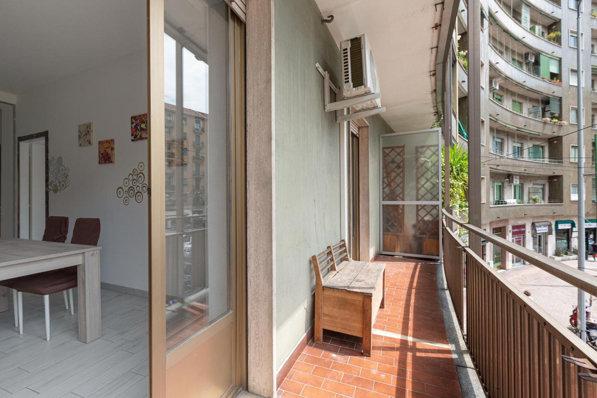 Bovisa Politecnico - Spacious With Balcony! * Milan
