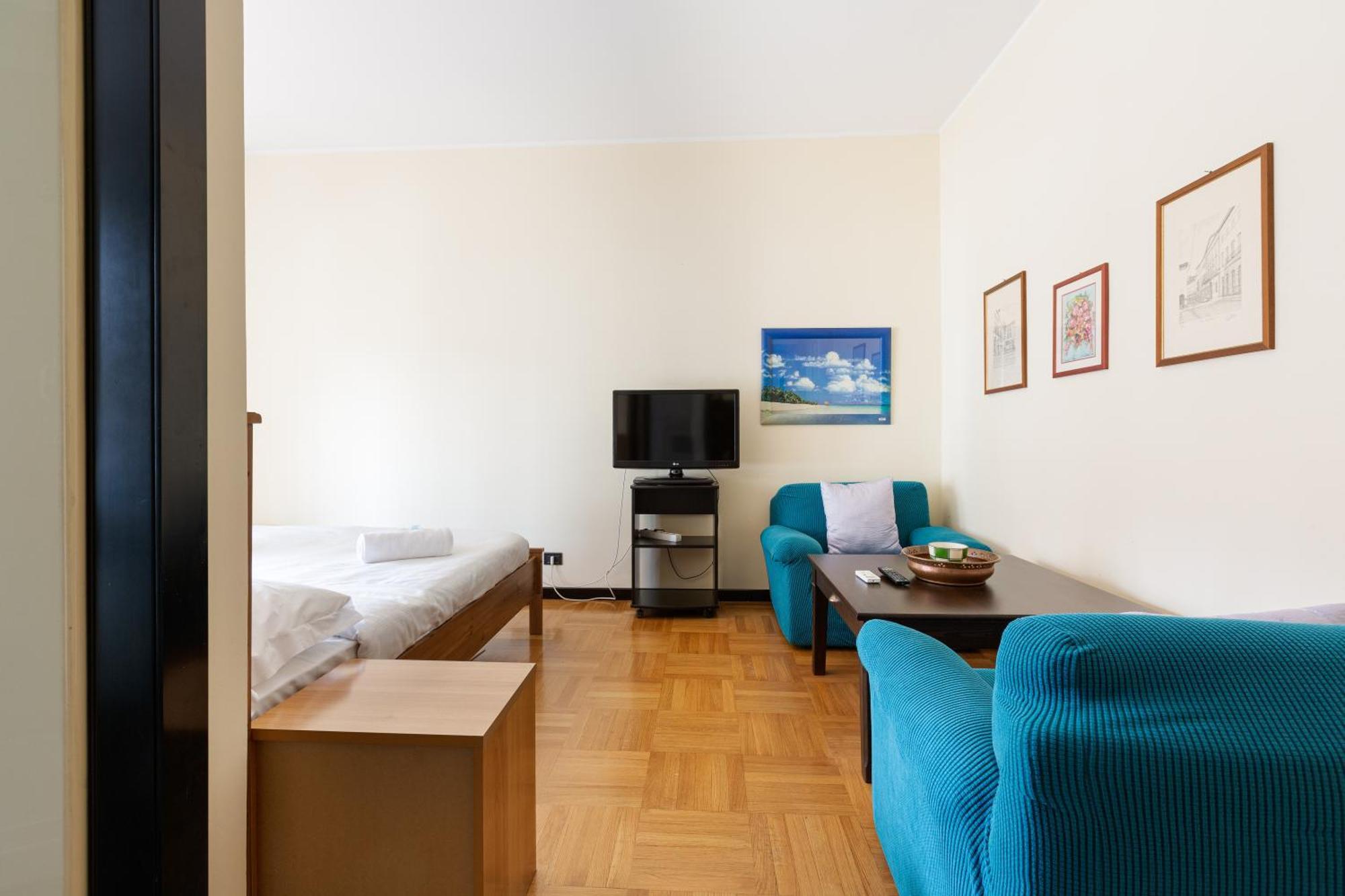 Apartment Forlanini - Functional With Balcony!