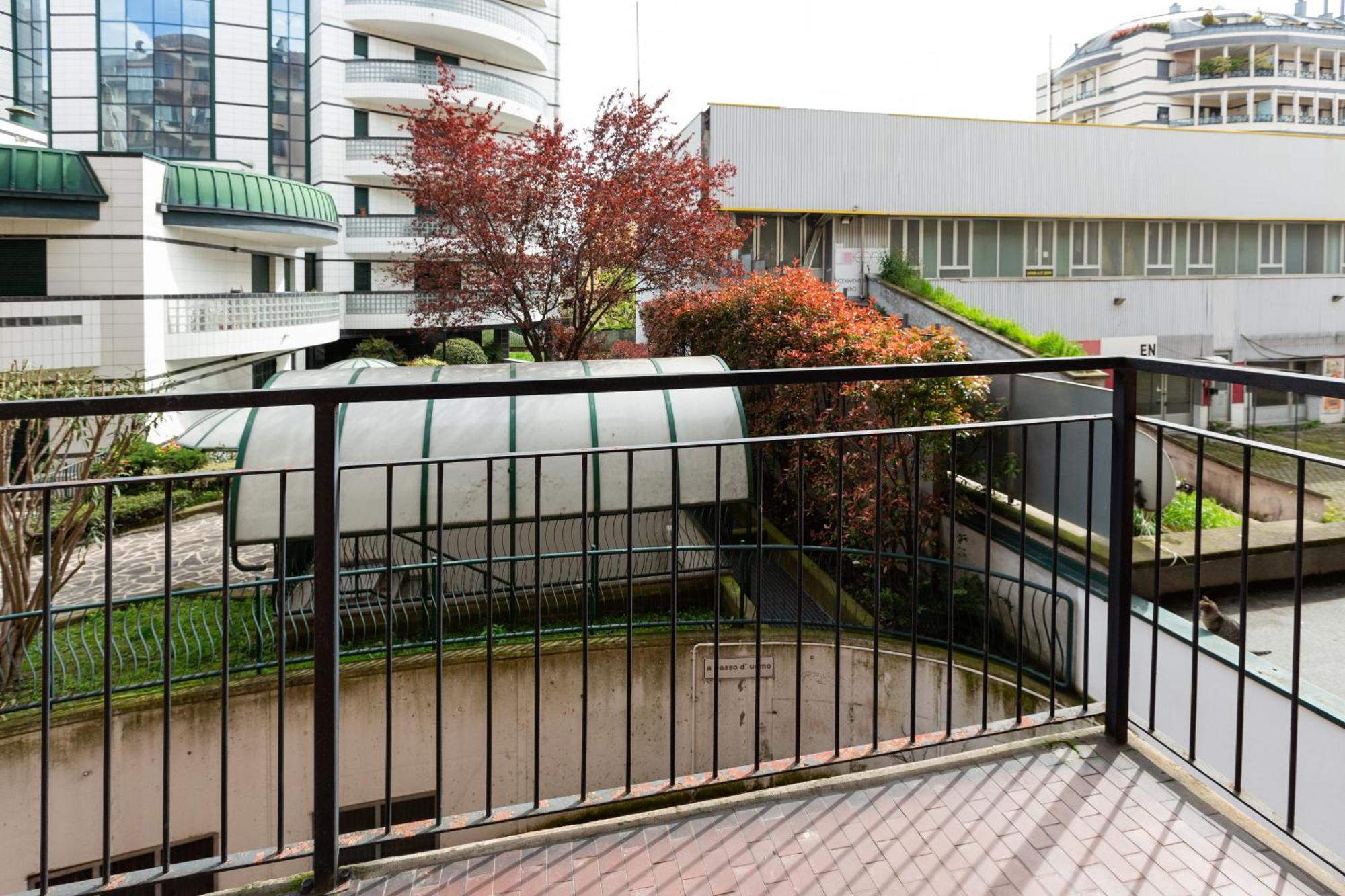 Apartment Forlanini - Functional With Balcony! Milan