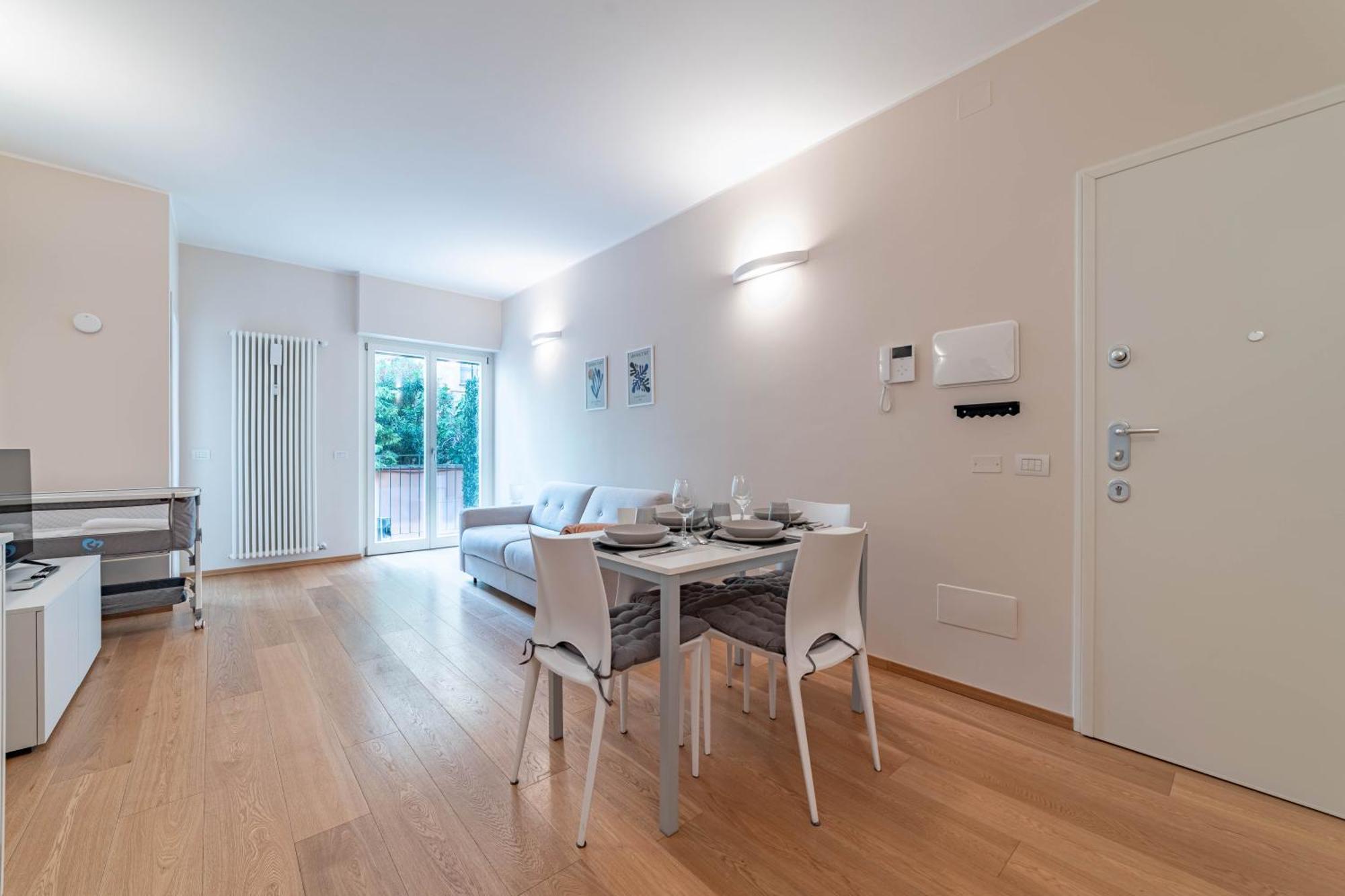 Appartamento 500 M From Corso Sempione, Close To Metro M5