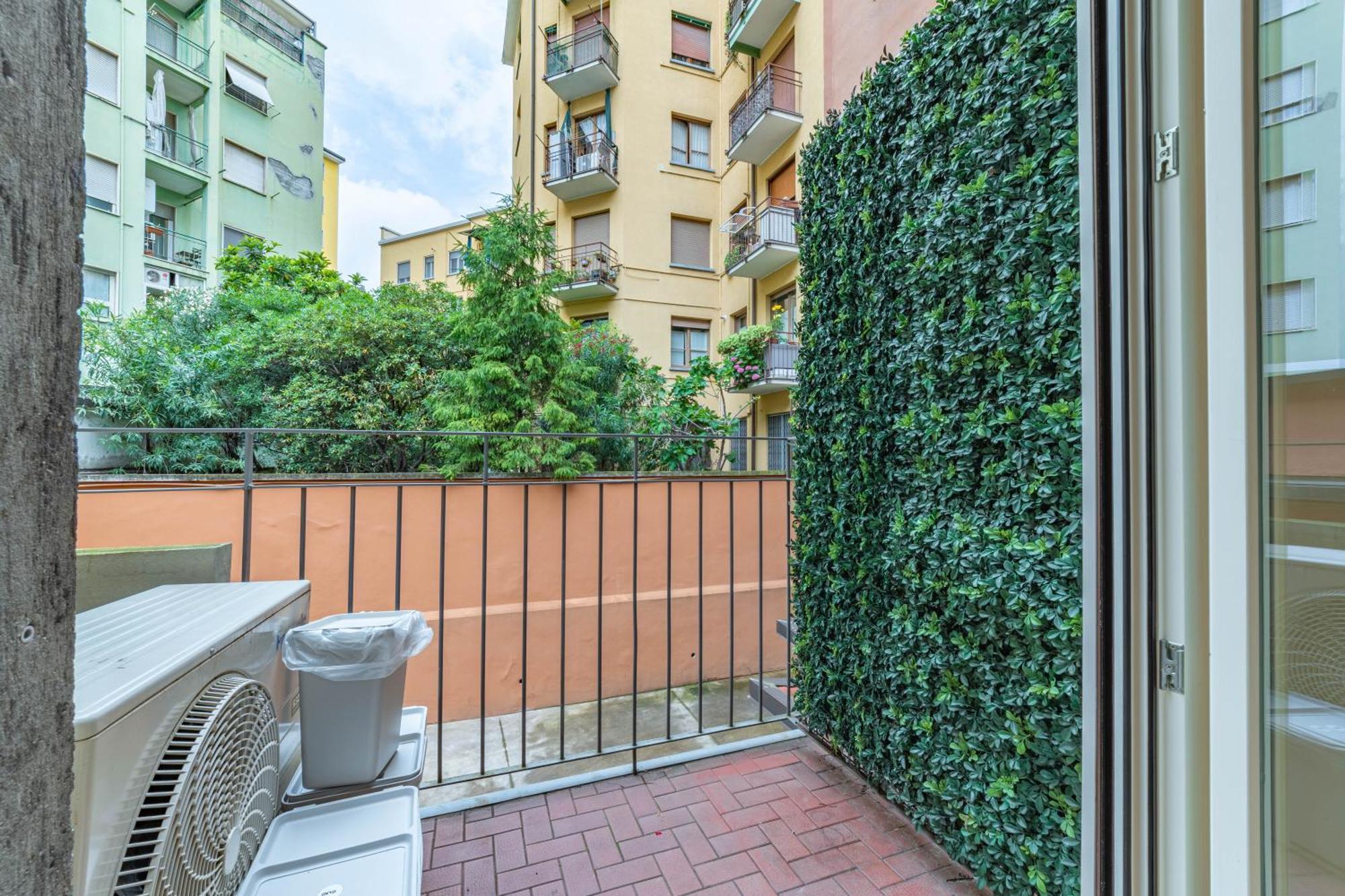 500 M From Corso Sempione, Close To Metro M5 Appartamento Milano