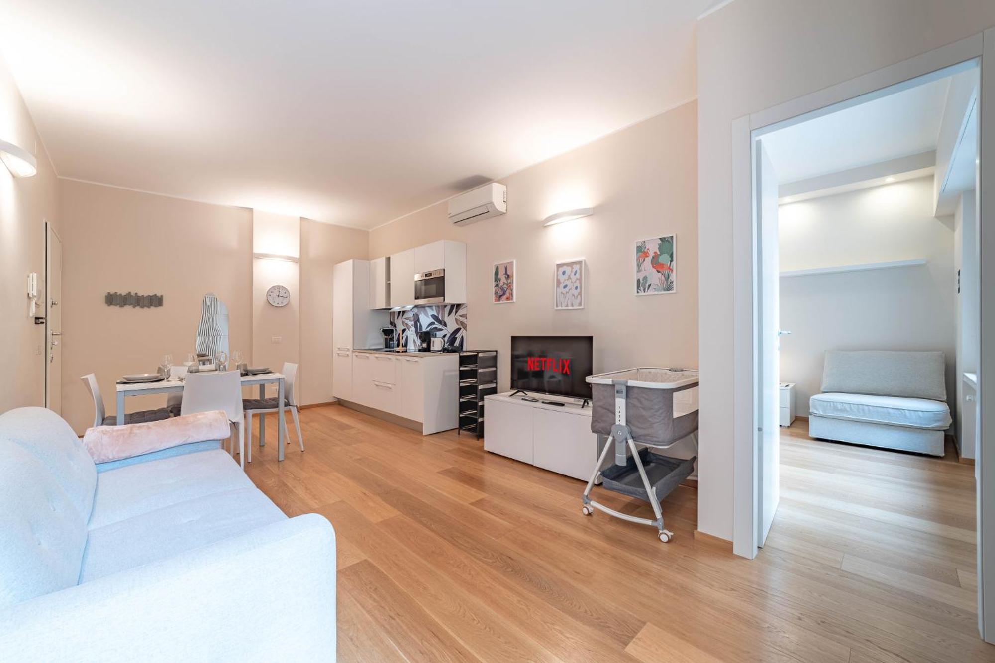 500 M From Corso Sempione, Close To Metro M5 * Milano