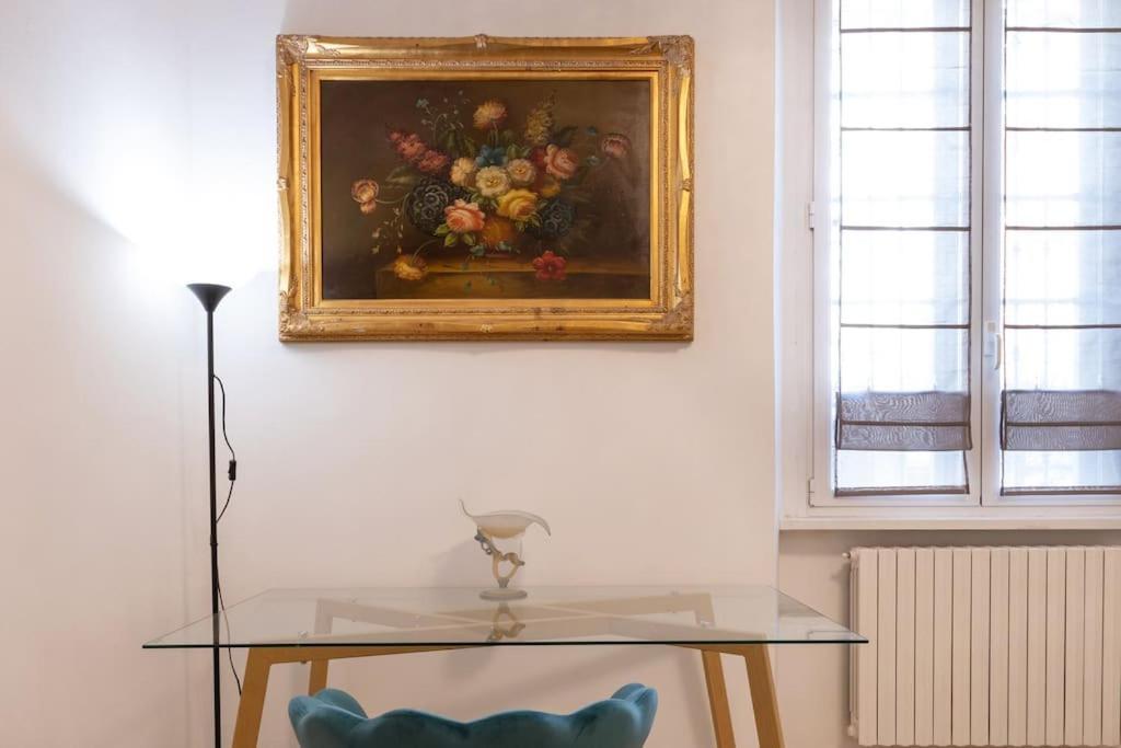 Apartment De Angeli Charm Milan