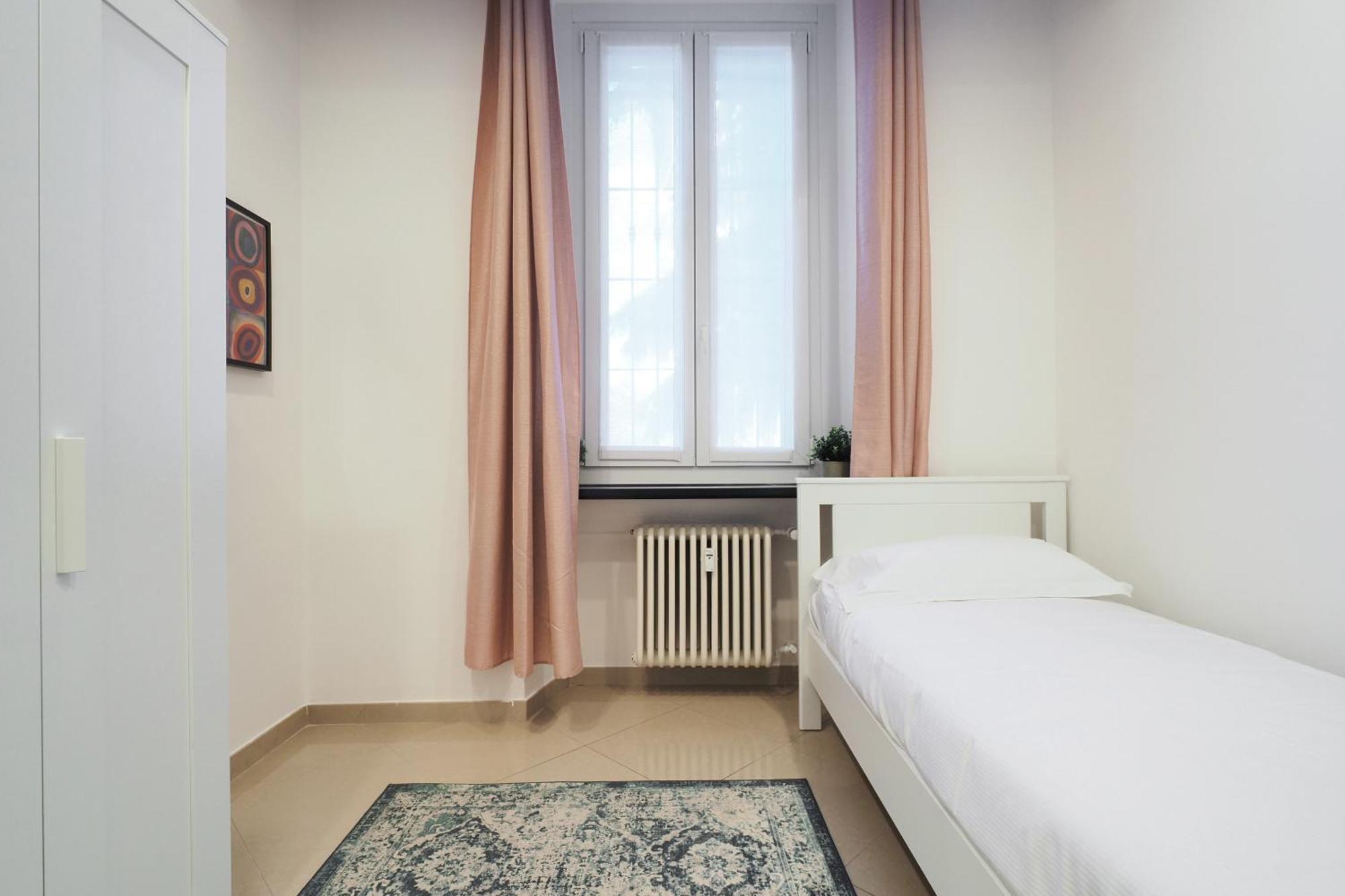 Forlanini Con Free Parking Linate Airport Milan