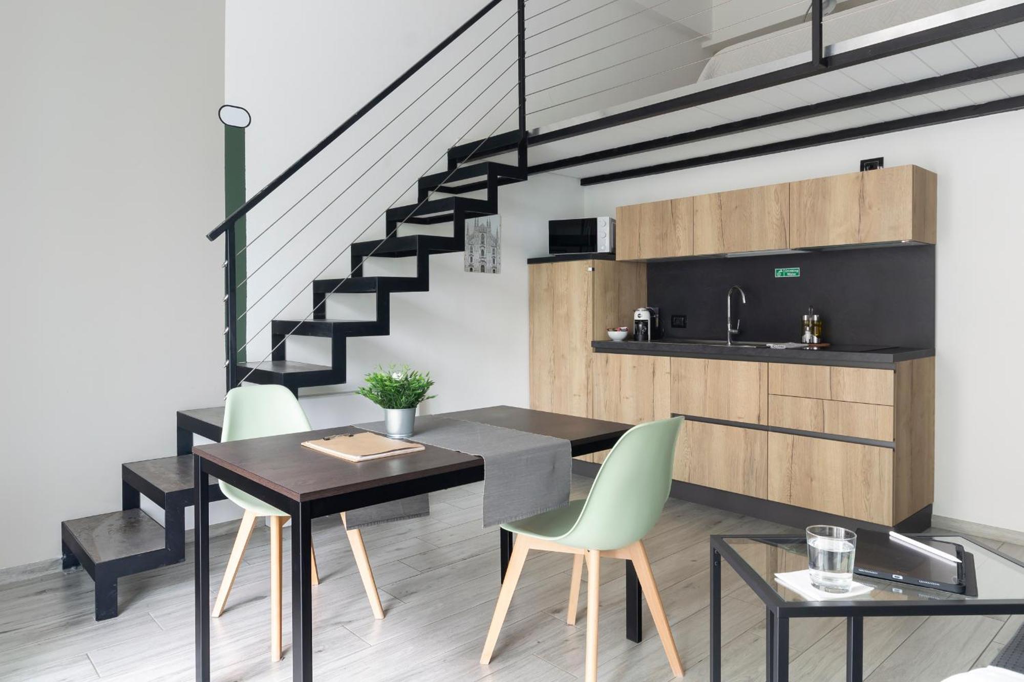 Aprica16 Loft House * Milan