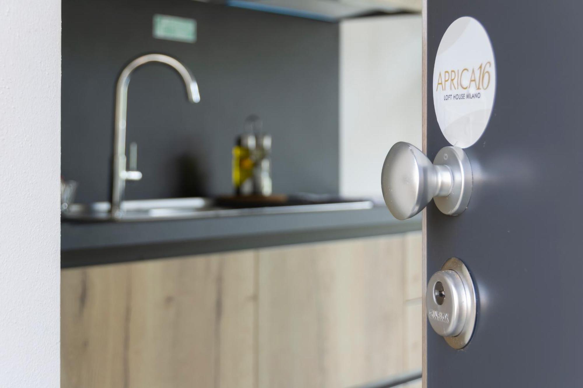 Aprica16 Loft House Milan