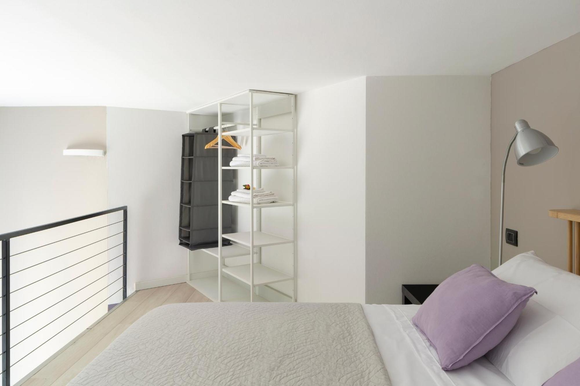 Aprica16 Loft House * Milan
