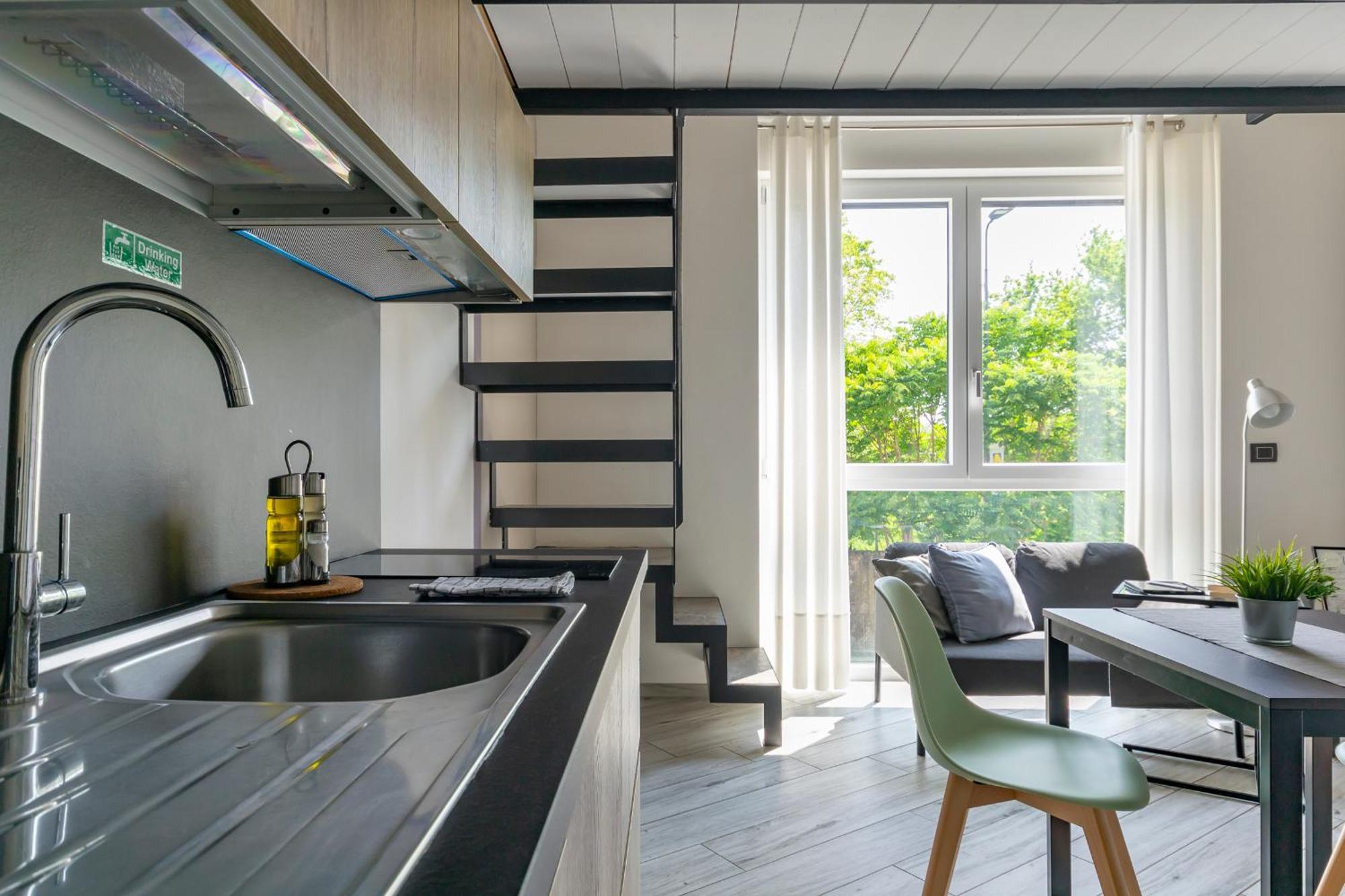 Aprica16 Loft House Apartment *