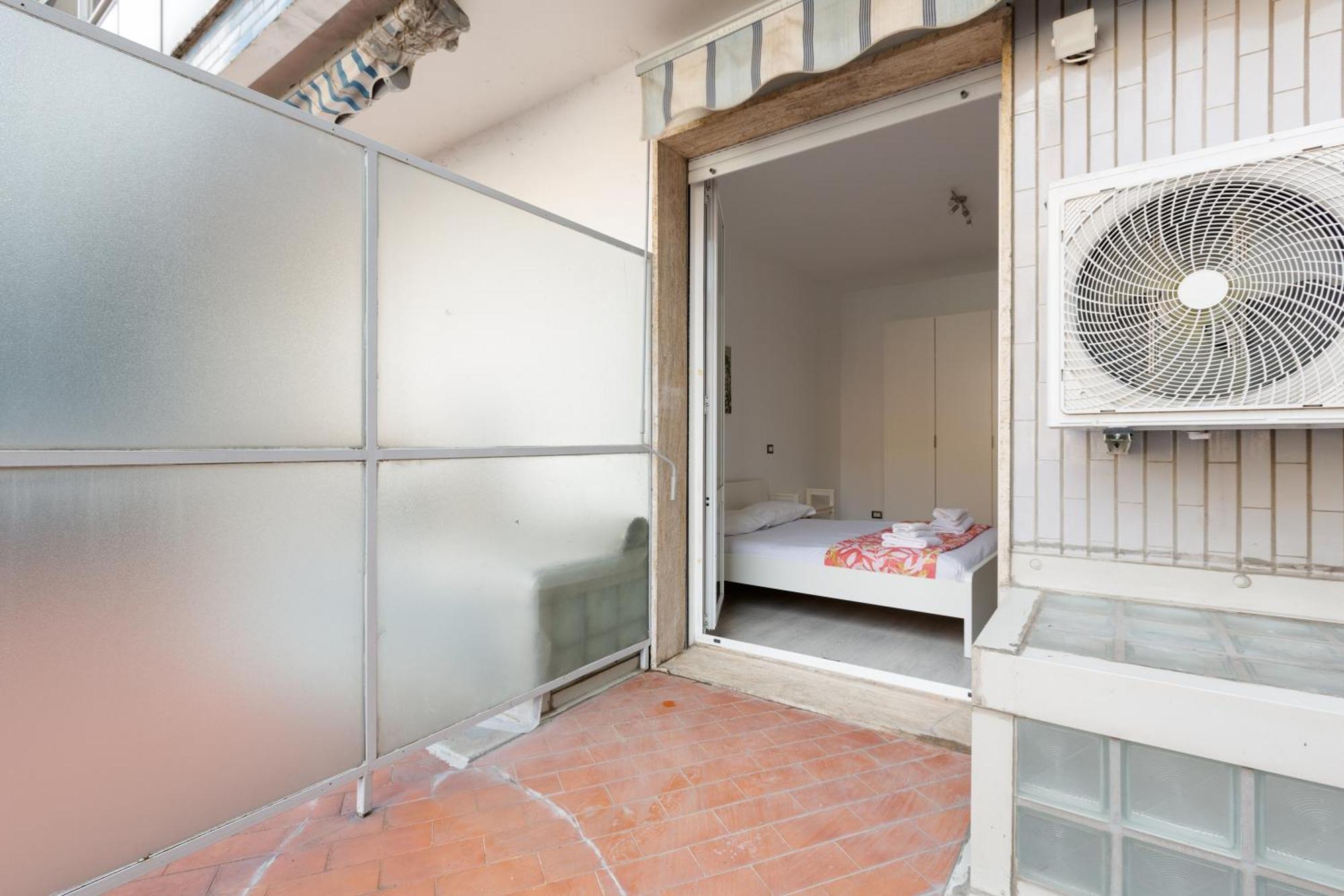 Milan-corso Lodi Cosy With Small Terrace * Milan