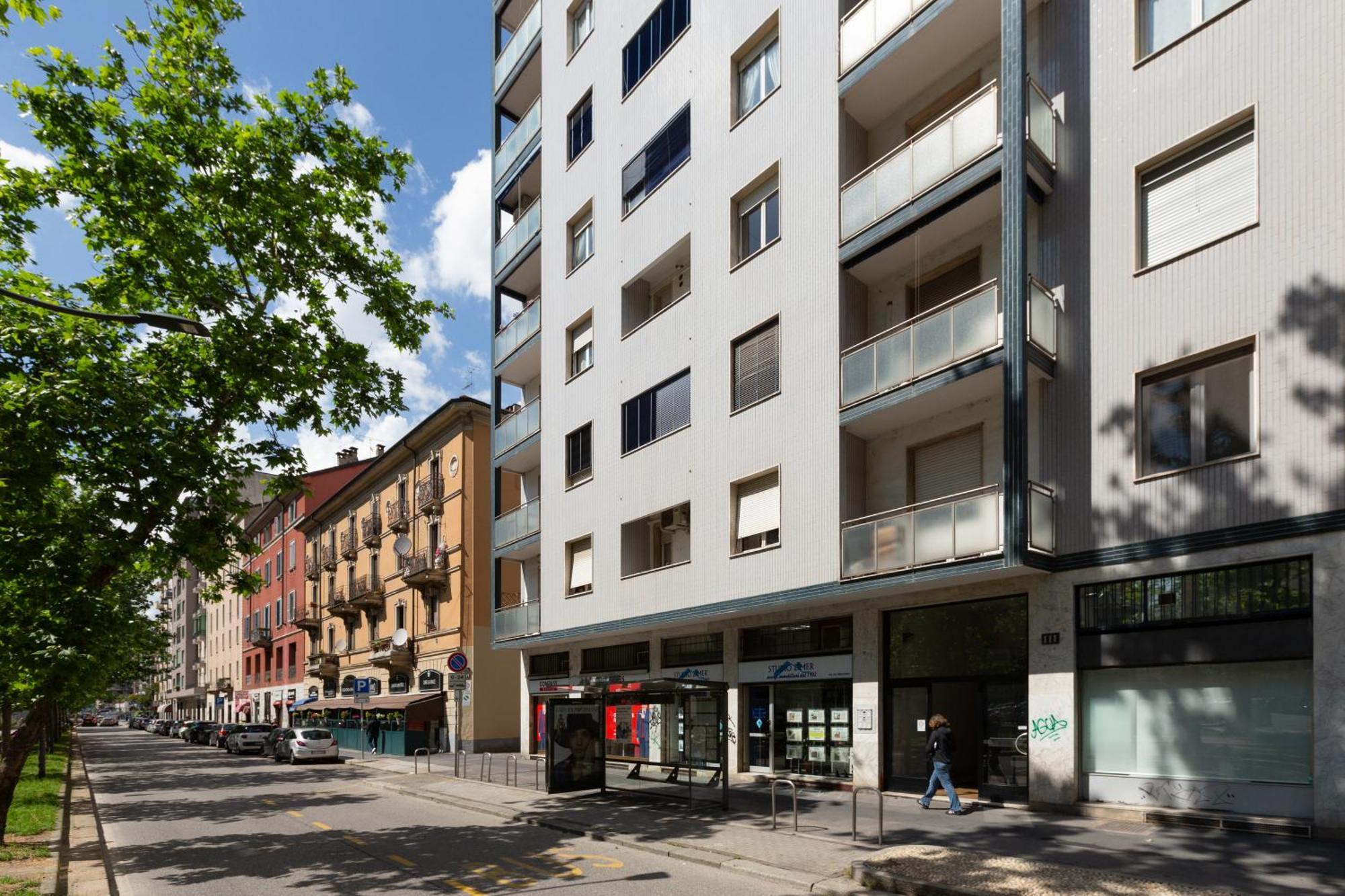 Milan-corso Lodi Cosy With Small Terrace *