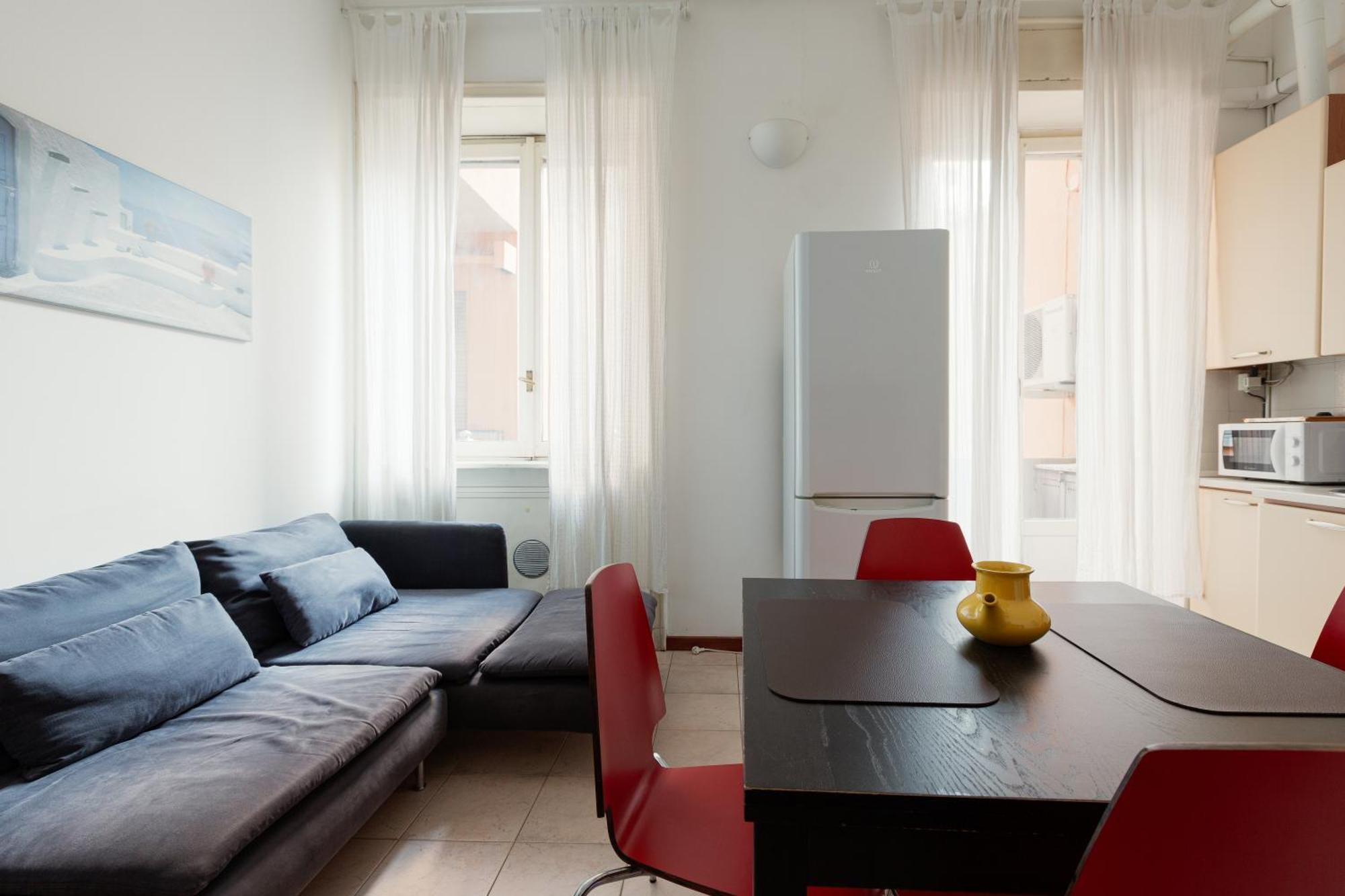 Cosy With Balcony Apartment *