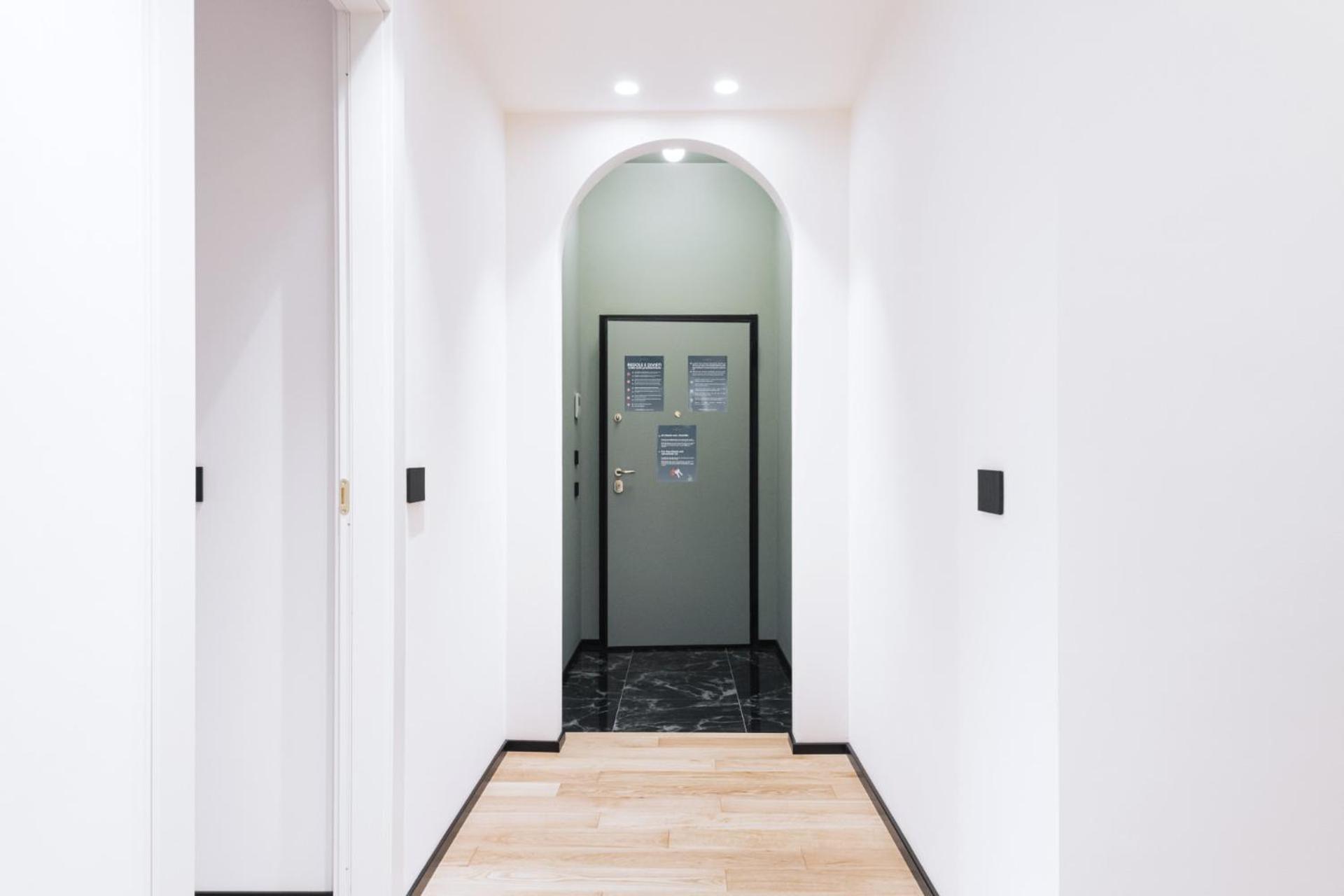 Apartment Easylife-raffinato A Passi Dal Duomo Milan