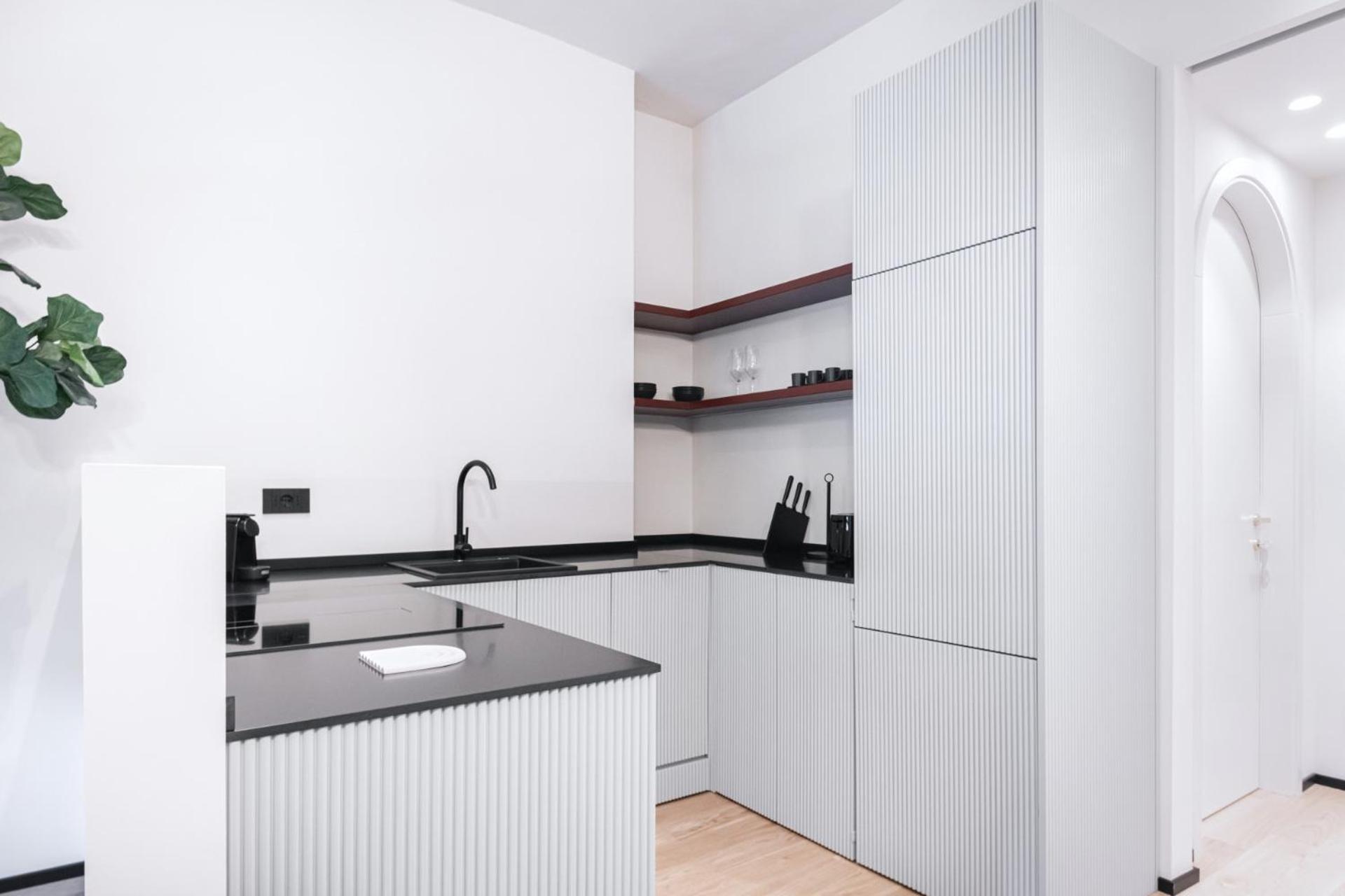 Apartment Easylife-raffinato A Passi Dal Duomo Milan