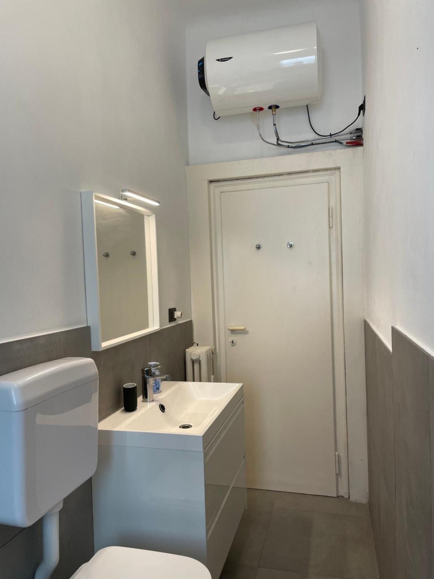 Bilocale Spazioso A Lambrate Apartment Milan