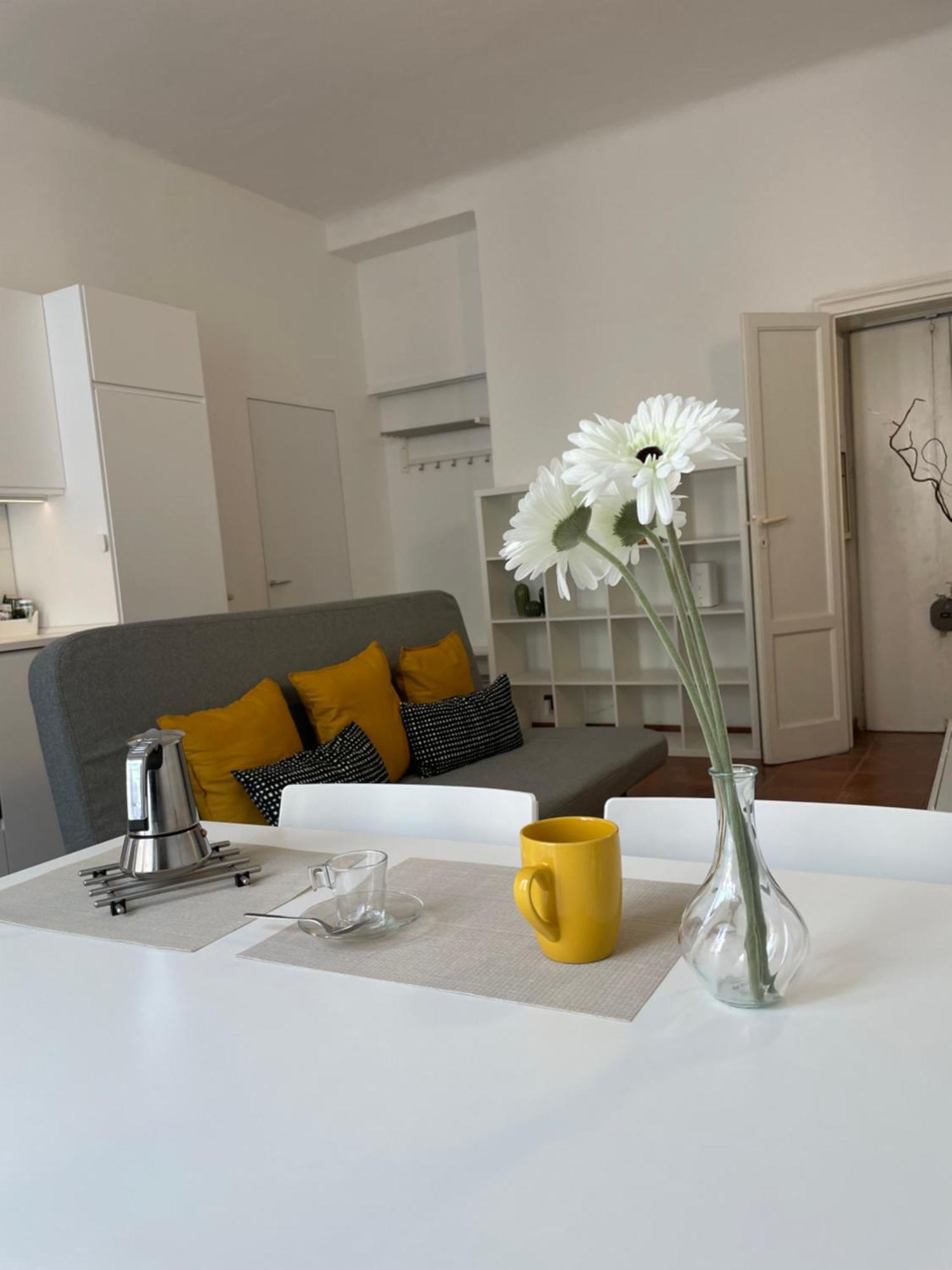 Bilocale Spazioso A Lambrate Milan