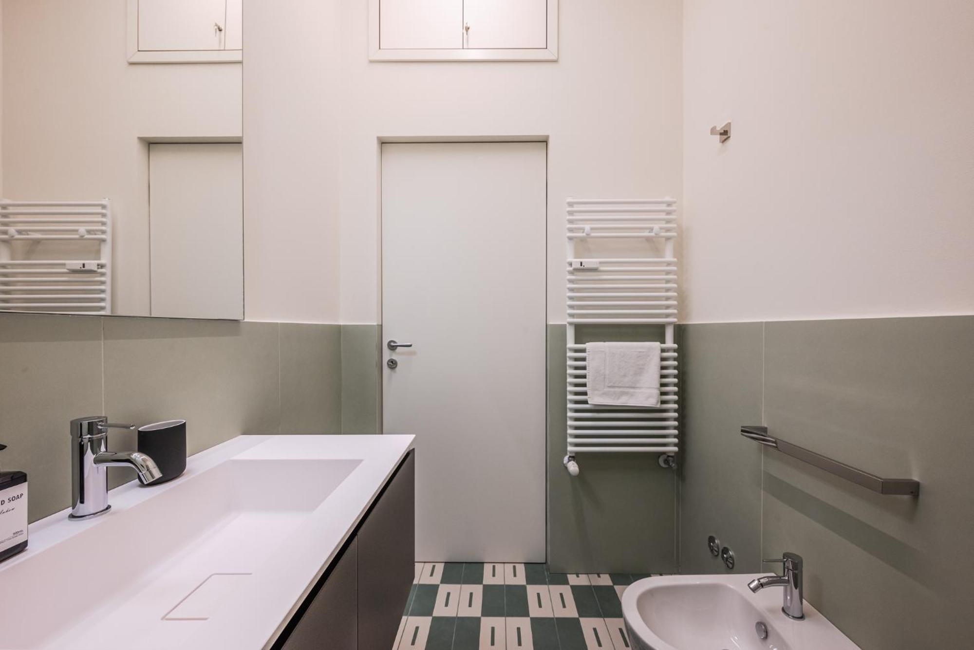 Spacious In Next To Metro * Milan