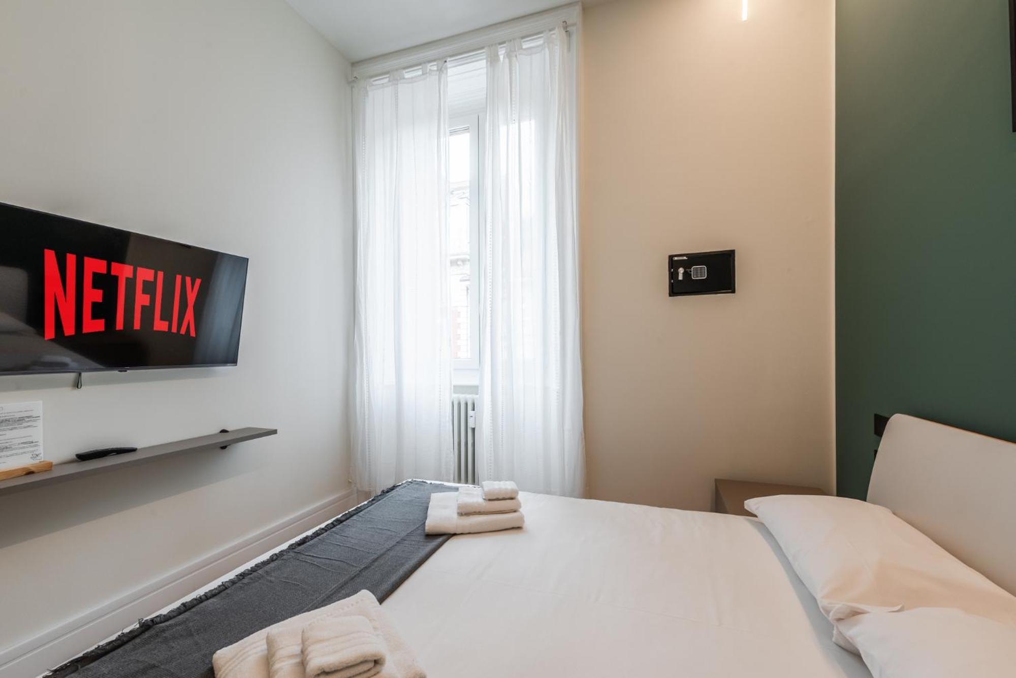 Spacious In Next To Metro Milan