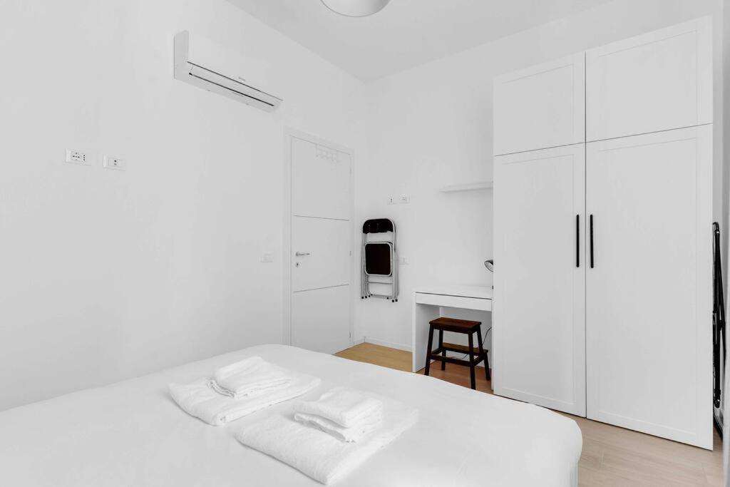 Nuovo E Confortevole, 4pax, Tram 24, Universita Apartment Milan