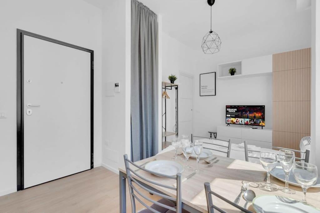 Nuovo E Confortevole, 4pax, Tram 24, Universita * Milan
