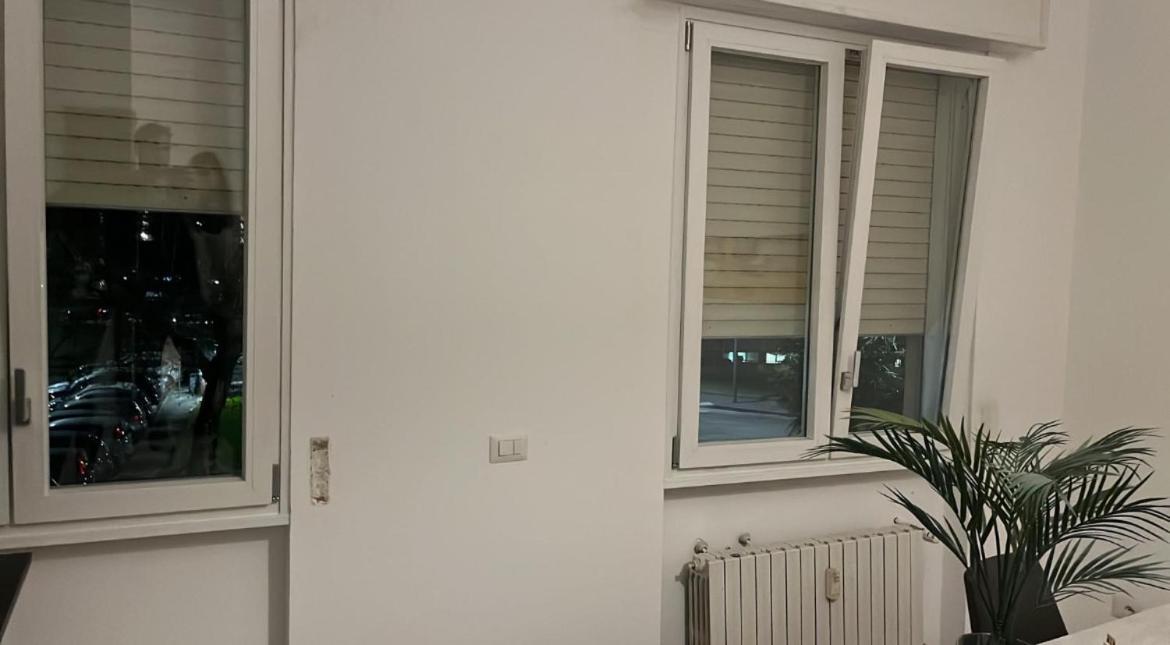 Apartment Shining House In