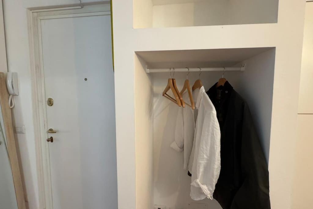 Stylish Next To Moscova Apartment Milan