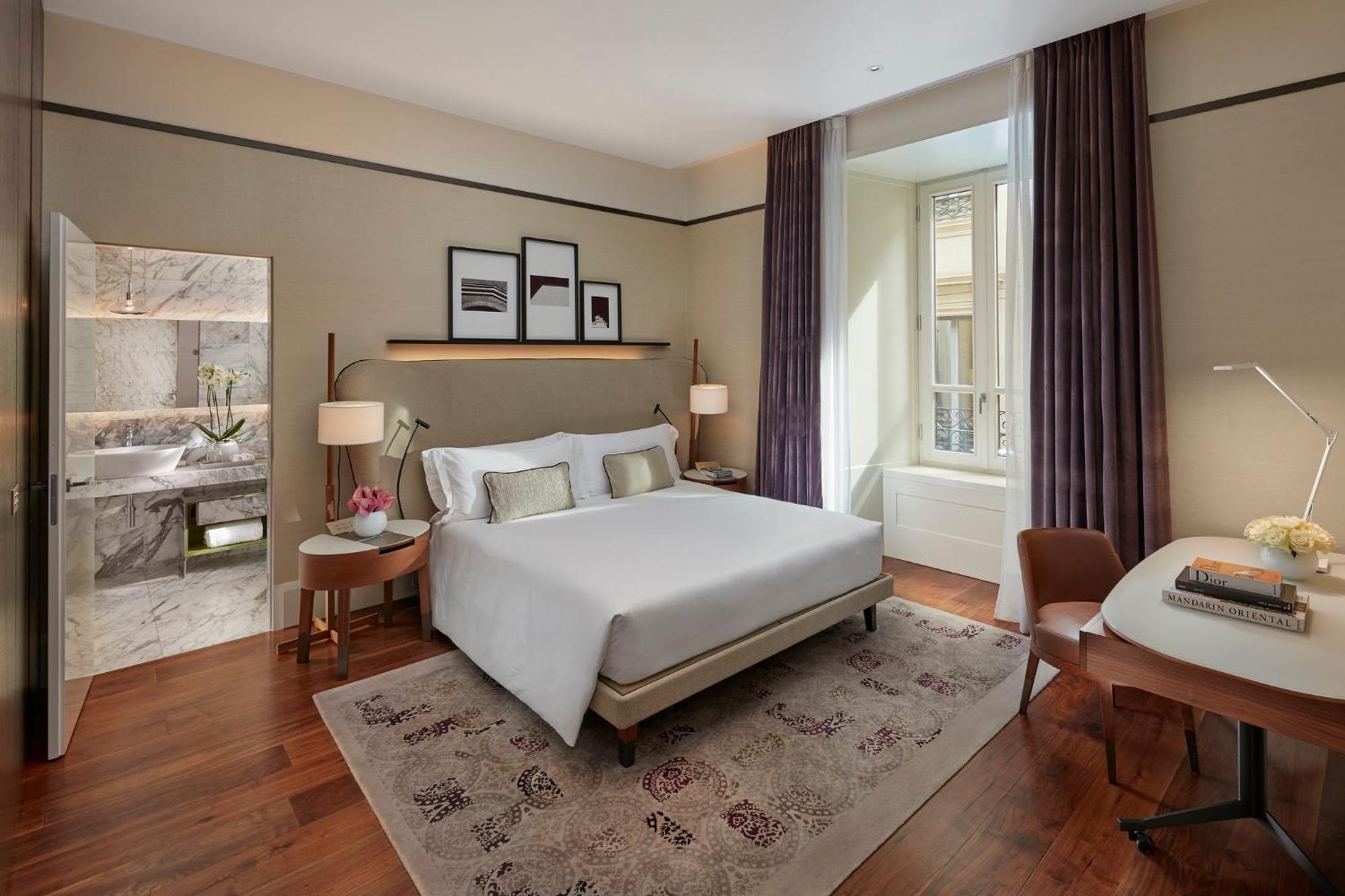 Mandarin Oriental, Hotel