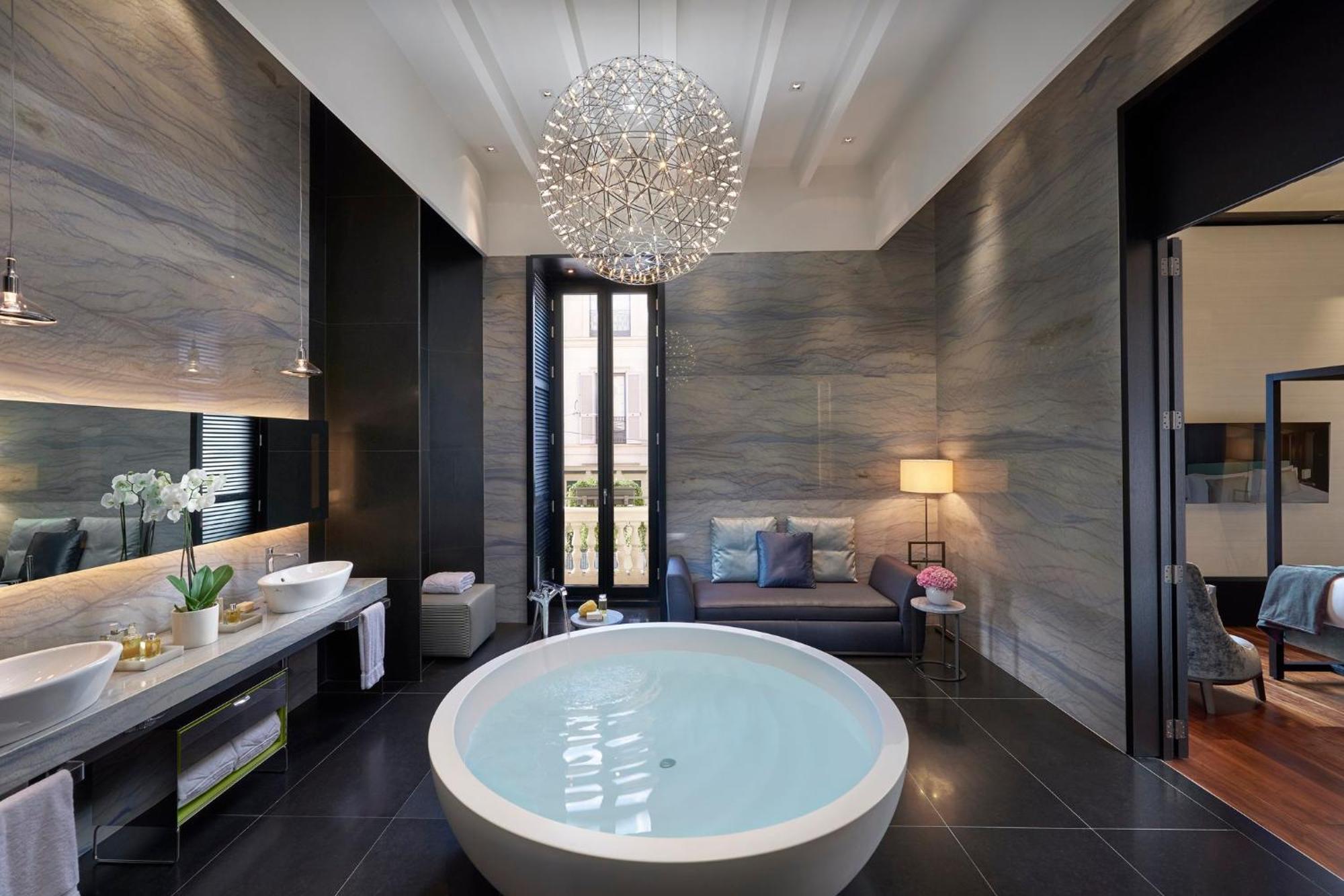 Mandarin Oriental,
