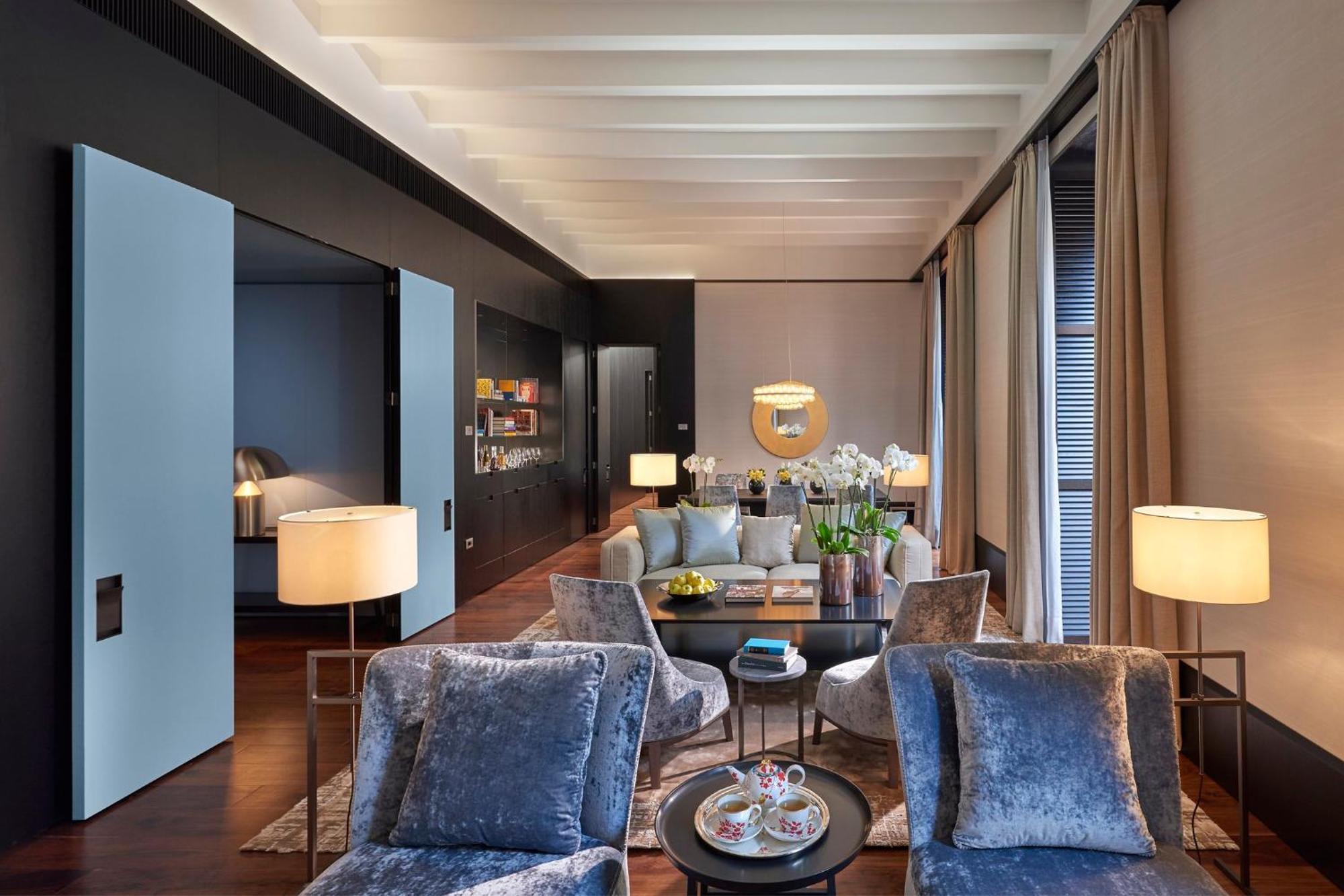 Mandarin Oriental, Hotel