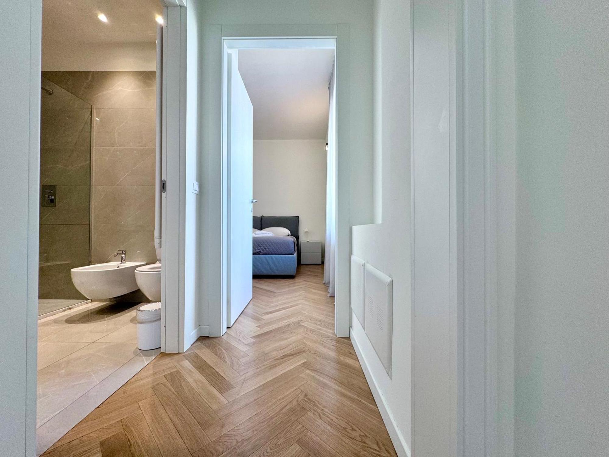 Cute And Duomo - Red Apartment